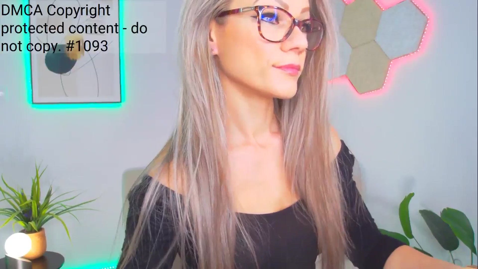 Gallery image thumbnail from Magic__Candy's myfreecams stream on, 11/29/2024, 02:39 image 6 of 20