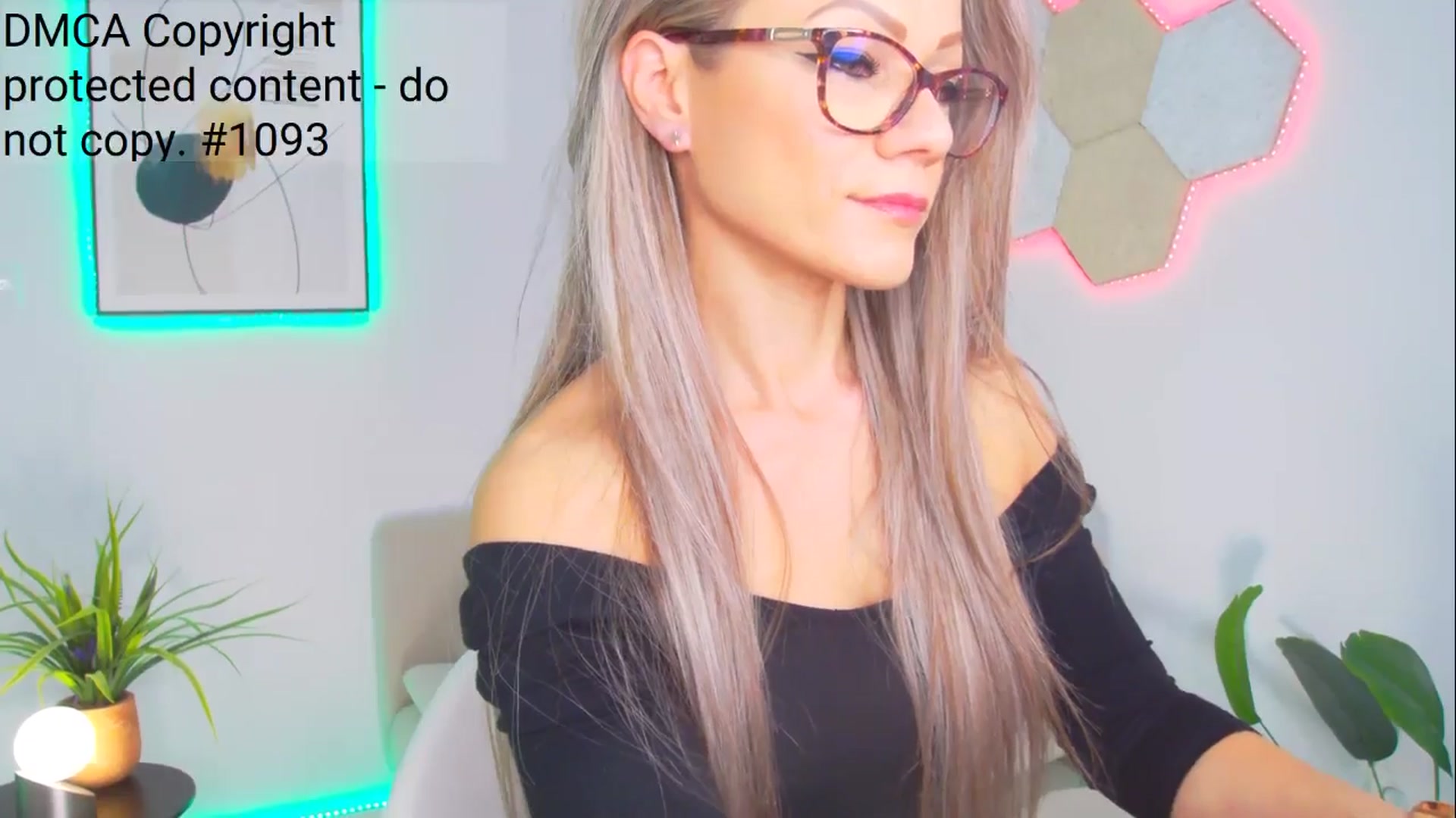 Gallery image thumbnail from Magic__Candy's myfreecams stream on, 11/29/2024, 02:39 image 12 of 20