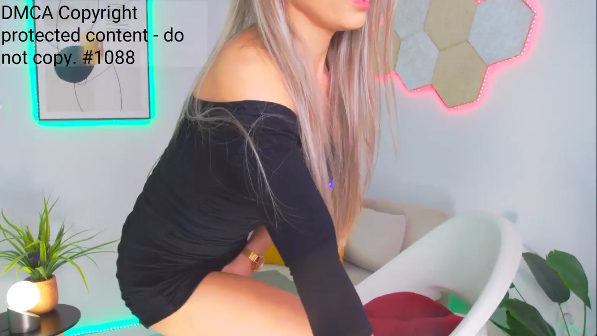 Gallery image thumbnail from Magic__Candy's myfreecams stream on, 11/29/2024, 04:07 image 1 of 20