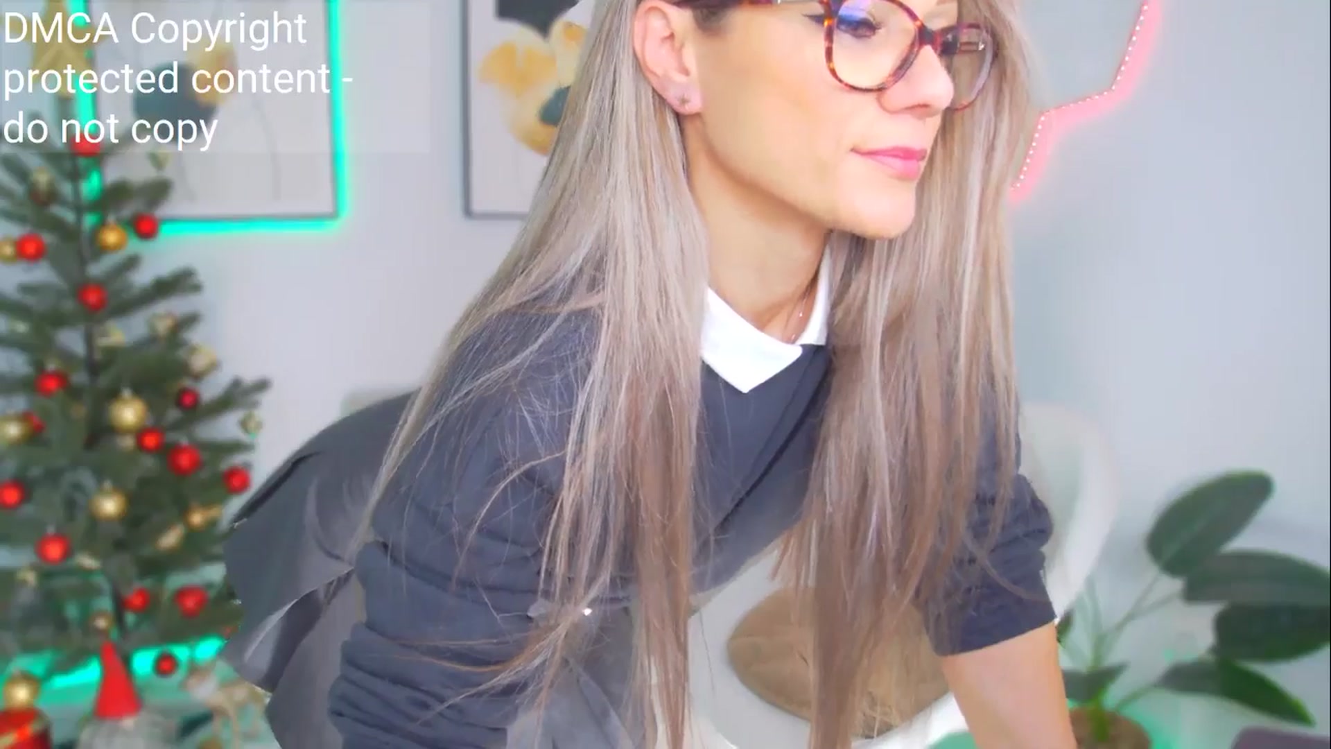 Gallery image thumbnail from Magic__Candy's myfreecams stream on, 01/01/2025, 01:55 image 4 of 20