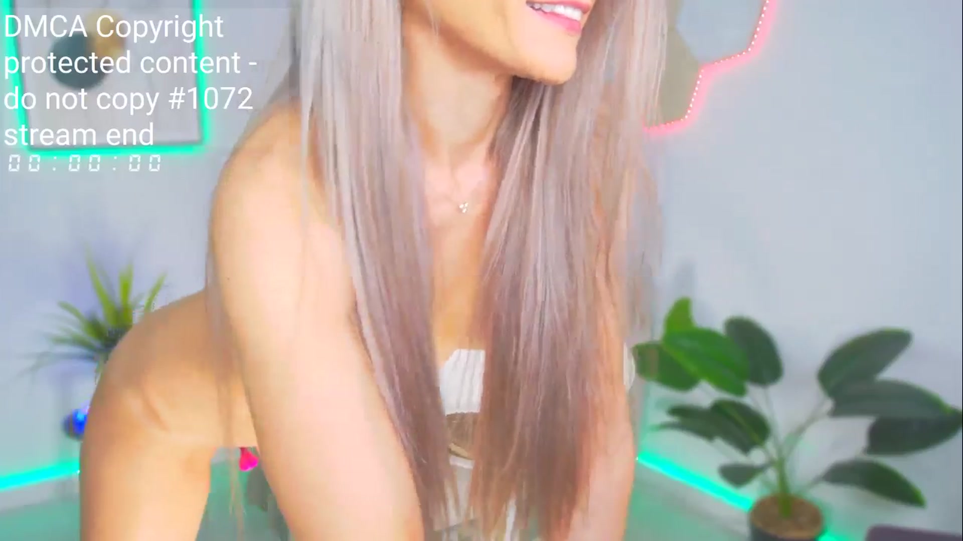Gallery image thumbnail from Magic__Candy's myfreecams stream on, 01/21/2025, 04:45 image 15 of 20