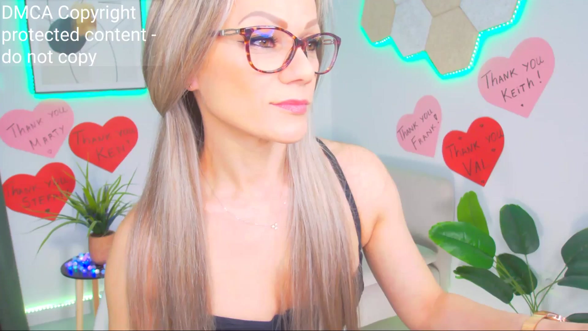 Gallery image thumbnail from Magic__Candy's myfreecams stream on, 04/12/2025, 17:25 image 8 of 20