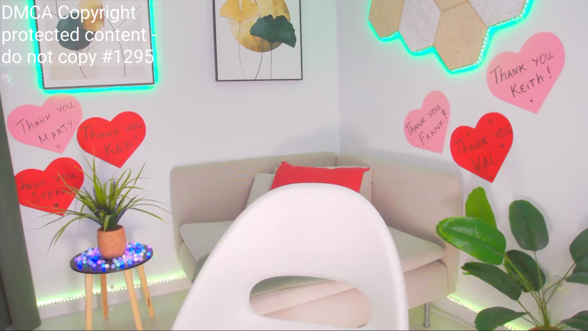 Gallery image thumbnail from Magic__Candy's myfreecams stream on, 04/13/2025, 03:18 image 12 of 20