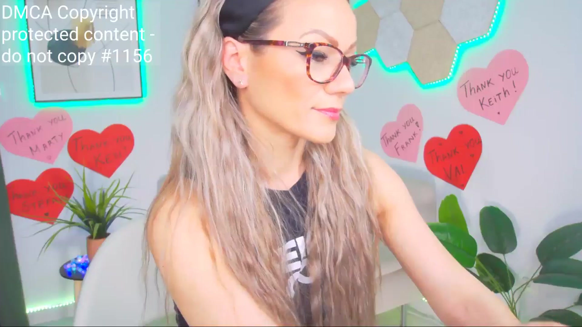 Gallery image thumbnail from Magic__Candy's myfreecams stream on, 04/19/2025, 02:05 image 8 of 20