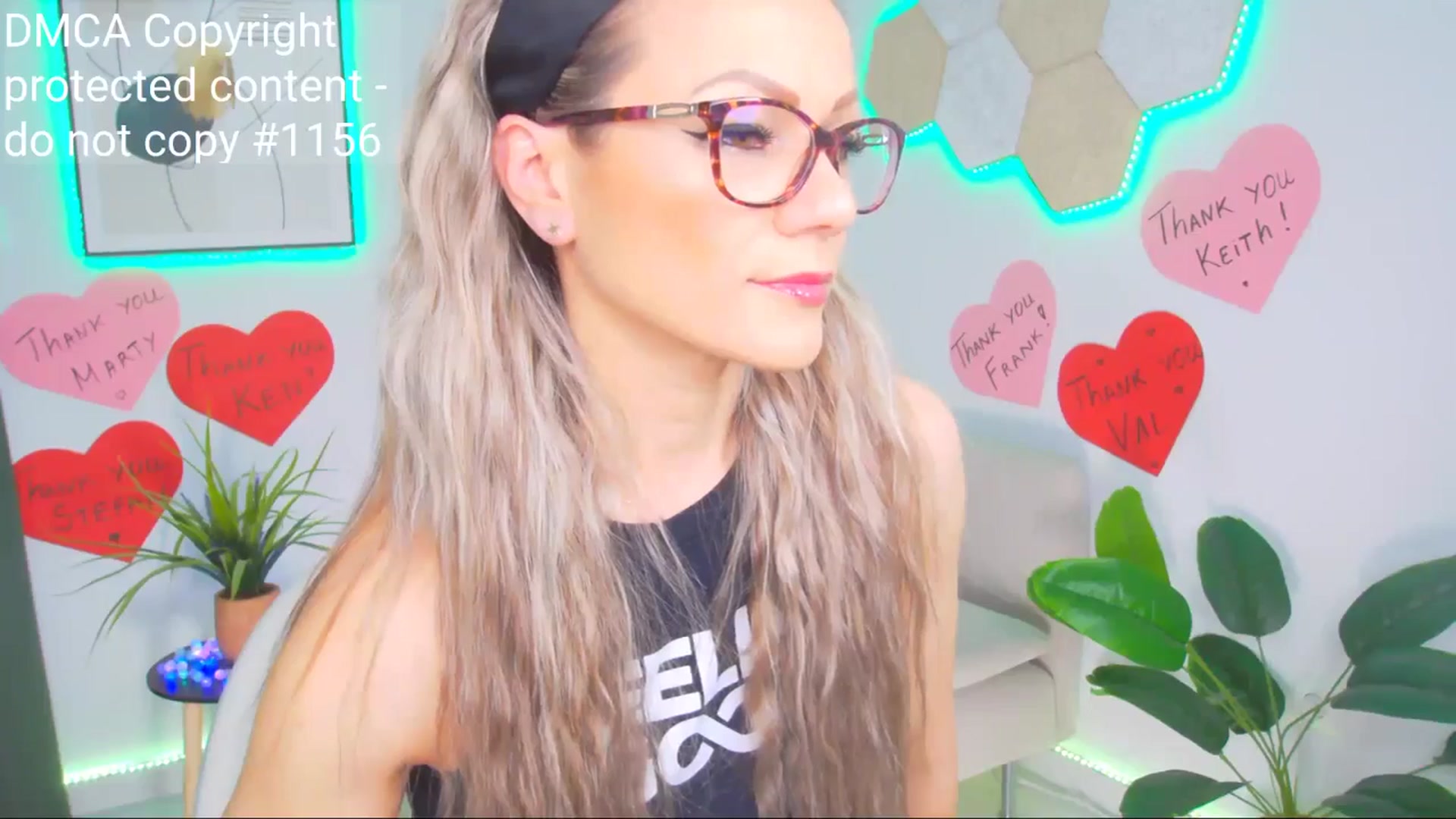 Gallery image thumbnail from Magic__Candy's myfreecams stream on, 04/19/2025, 02:05 image 4 of 20