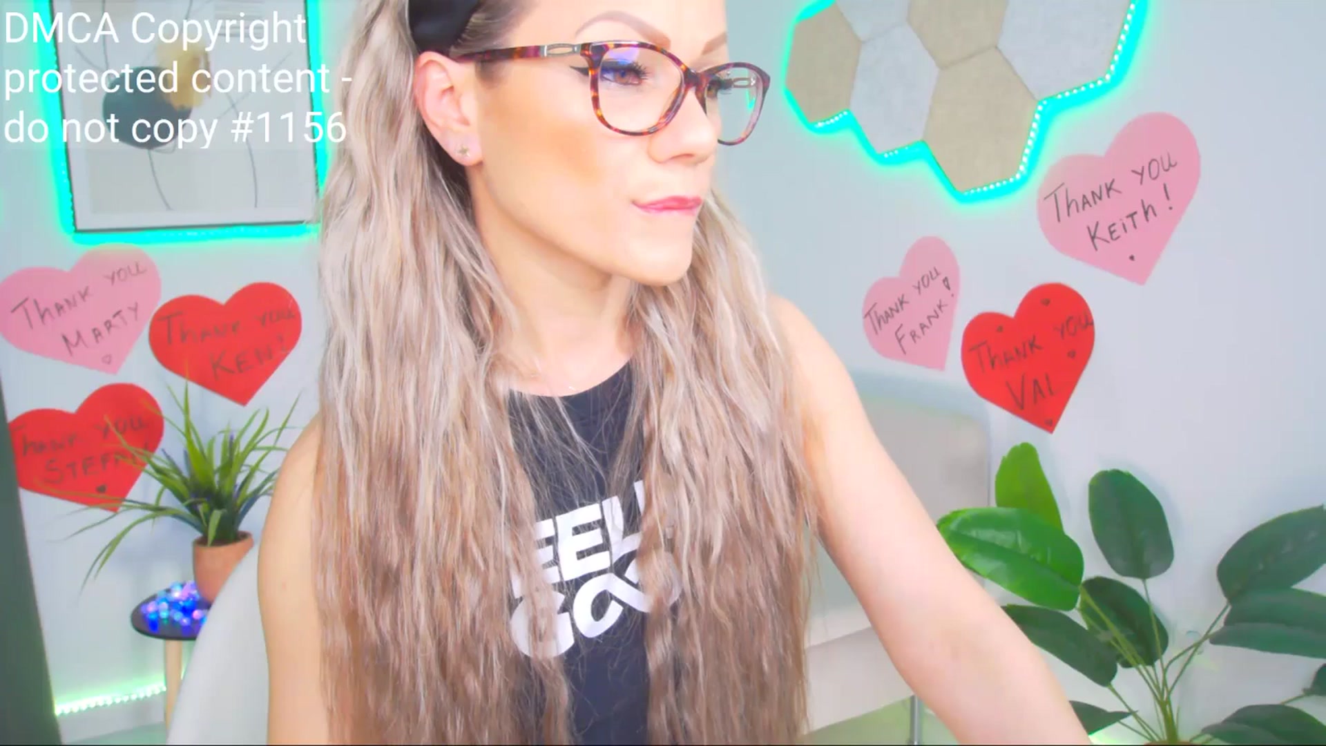 Gallery image thumbnail from Magic__Candy's myfreecams stream on, 04/19/2025, 02:05 image 20 of 20