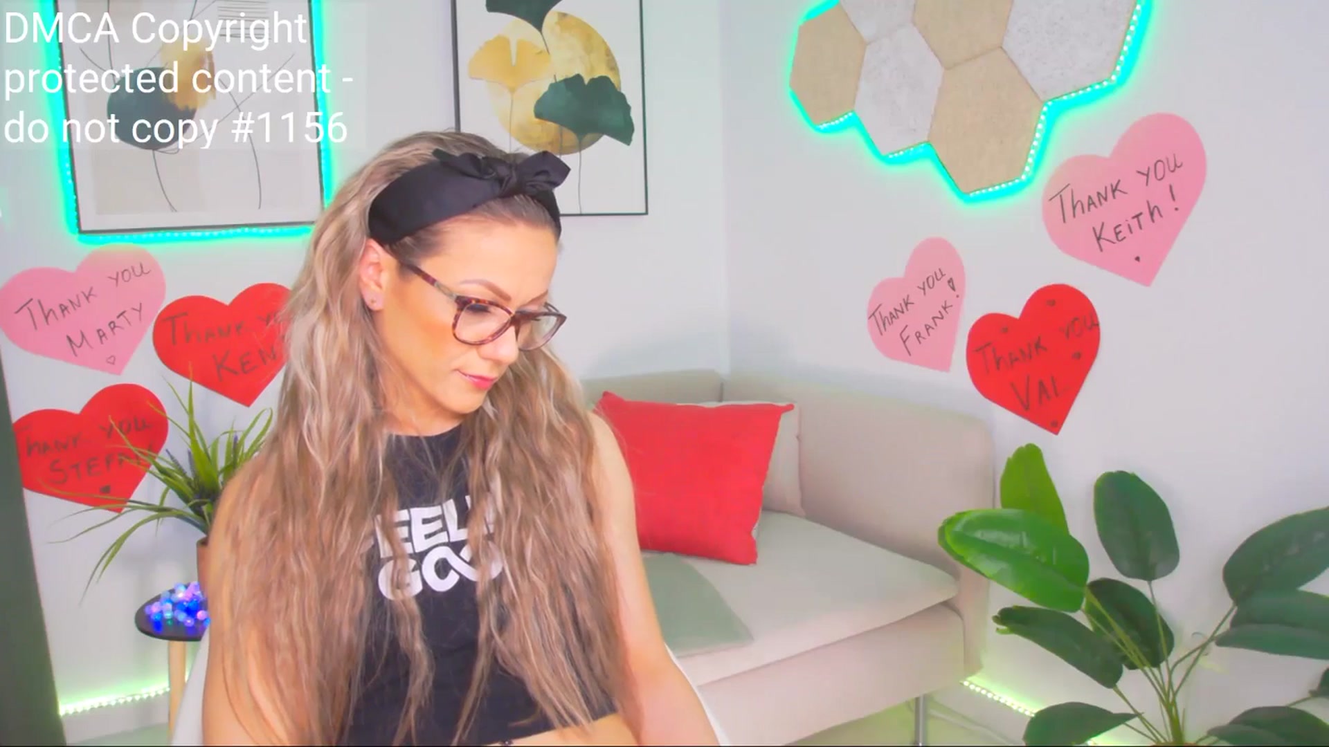 Gallery image thumbnail from Magic__Candy's myfreecams stream on, 04/19/2025, 02:05 image 16 of 20