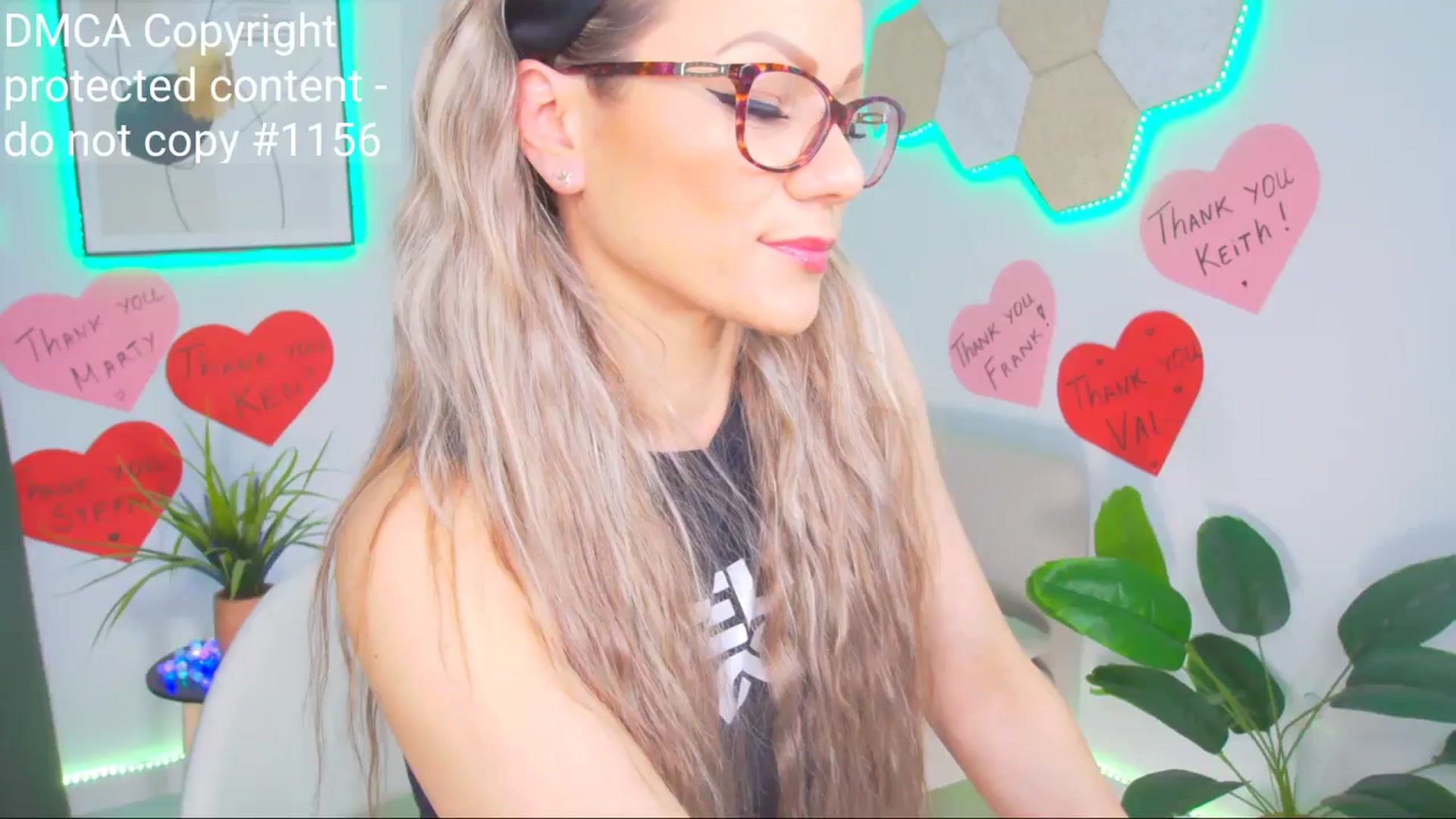 Gallery image thumbnail from Magic__Candy's myfreecams stream on, 04/19/2025, 02:05 image 12 of 20