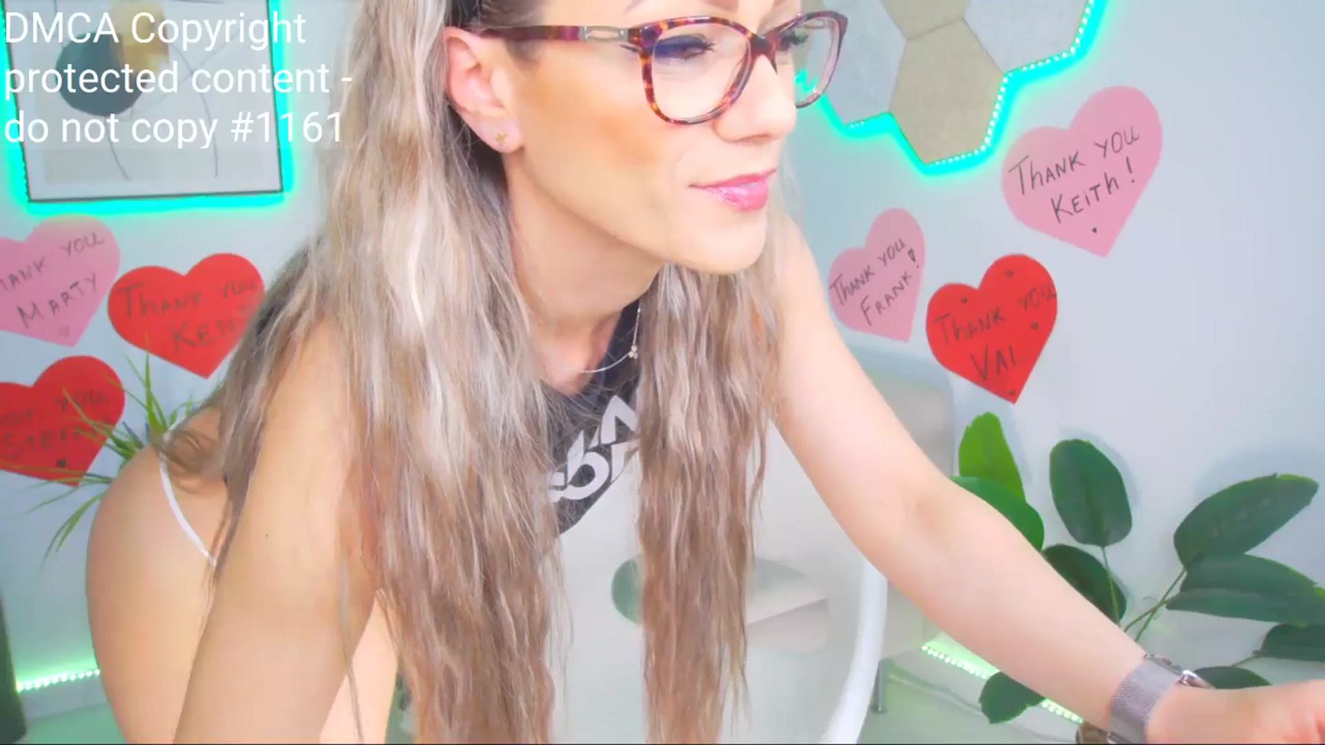 Gallery image thumbnail from Magic__Candy's myfreecams stream on, 04/19/2025, 04:07 image 6 of 20