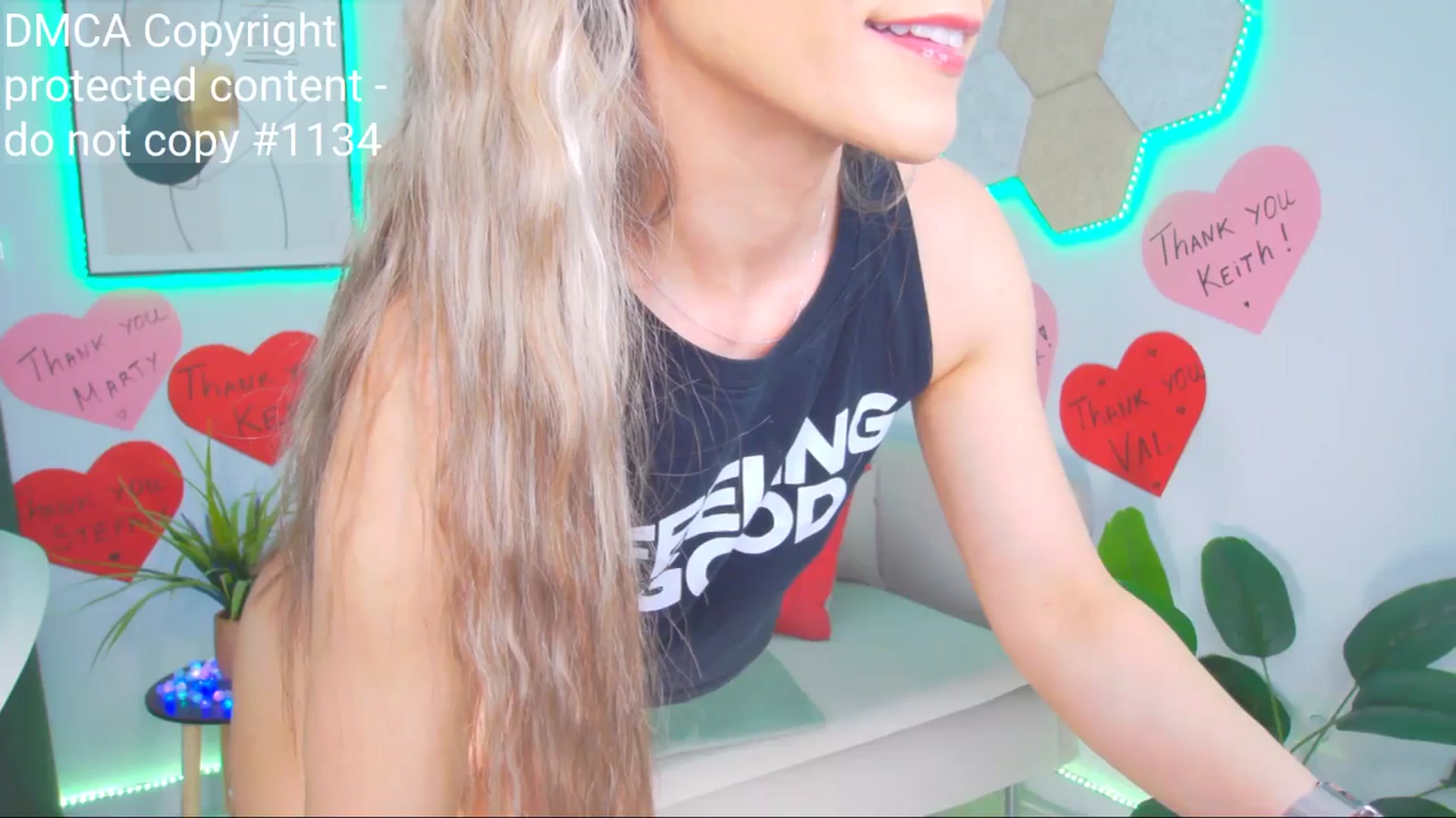 Gallery image thumbnail from Magic__Candy's myfreecams stream on, 04/19/2025, 04:07 image 18 of 20