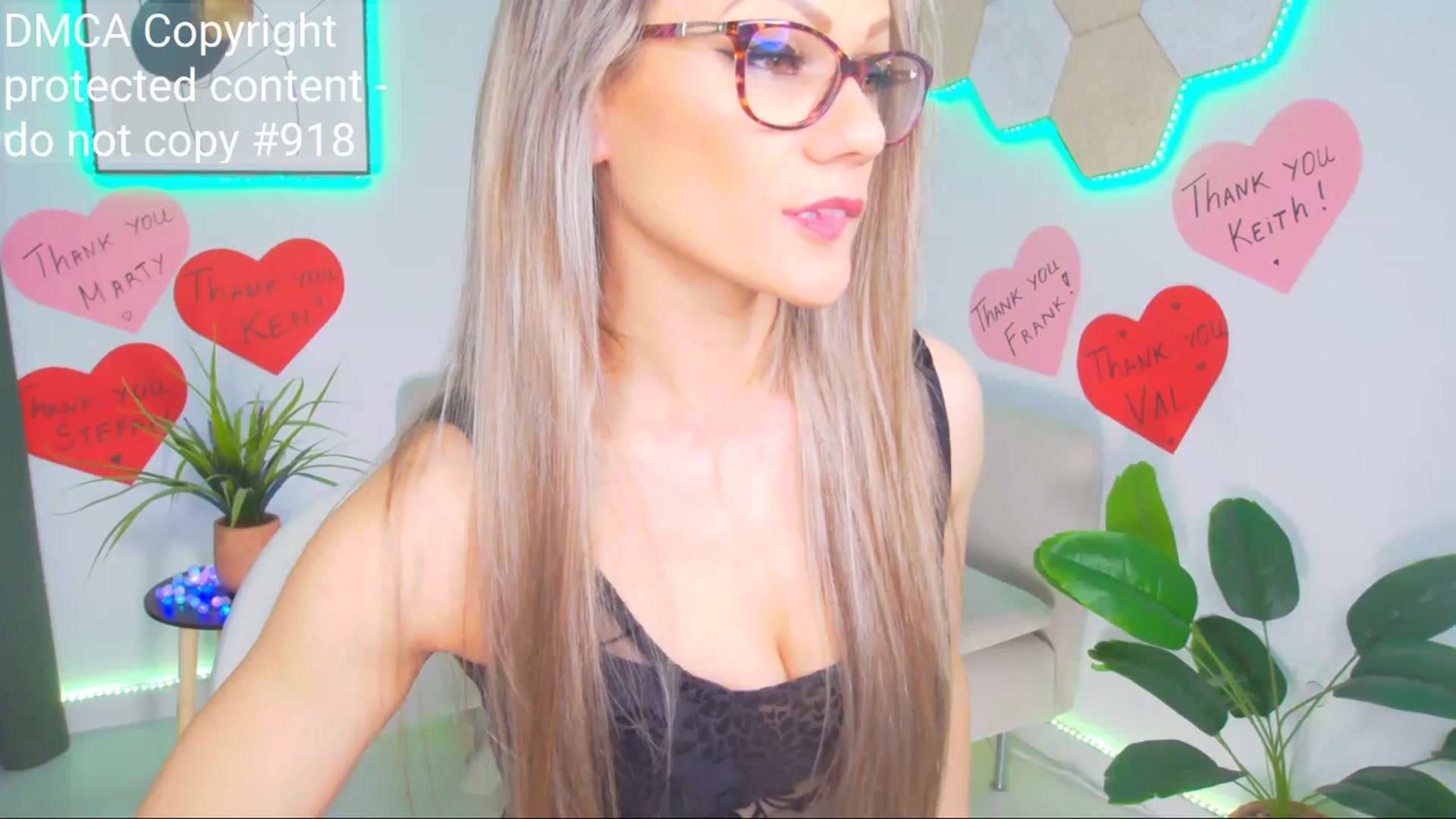 Gallery image thumbnail from Magic__Candy's myfreecams stream on, 04/22/2025, 04:08 image 13 of 20
