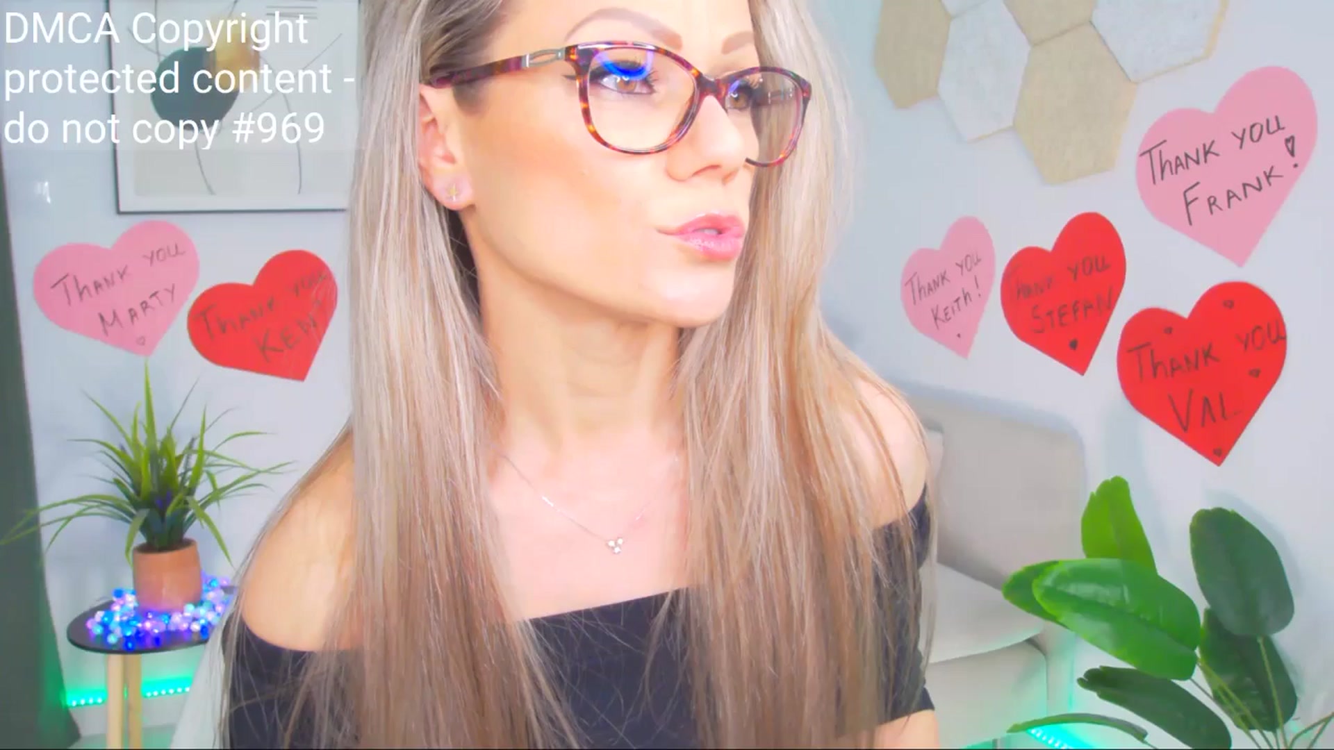 Gallery image thumbnail from Magic__Candy's myfreecams stream on, 04/26/2025, 09:53 image 1 of 20