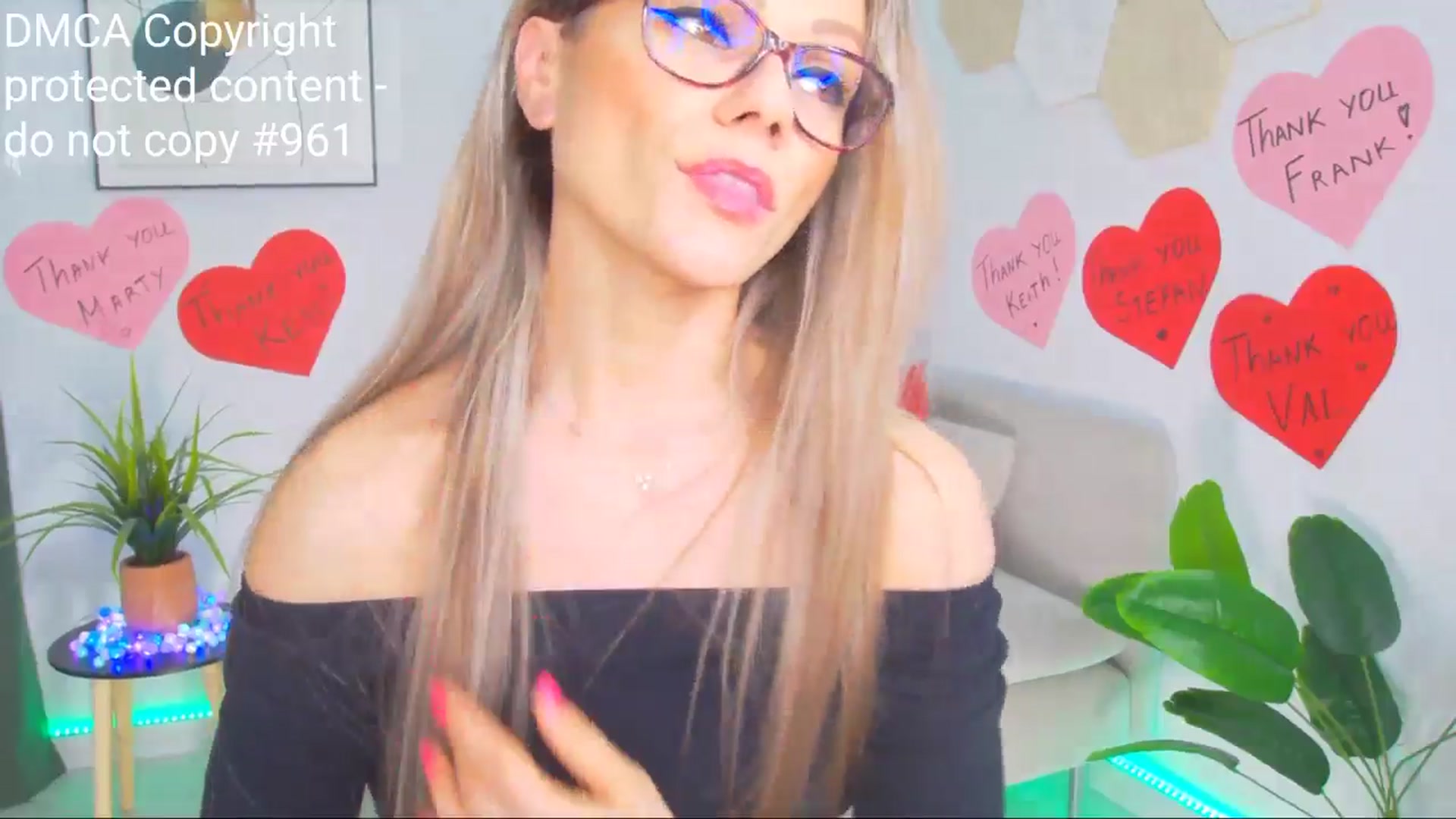 Gallery image thumbnail from Magic__Candy's myfreecams stream on, 04/26/2025, 10:13 image 14 of 20