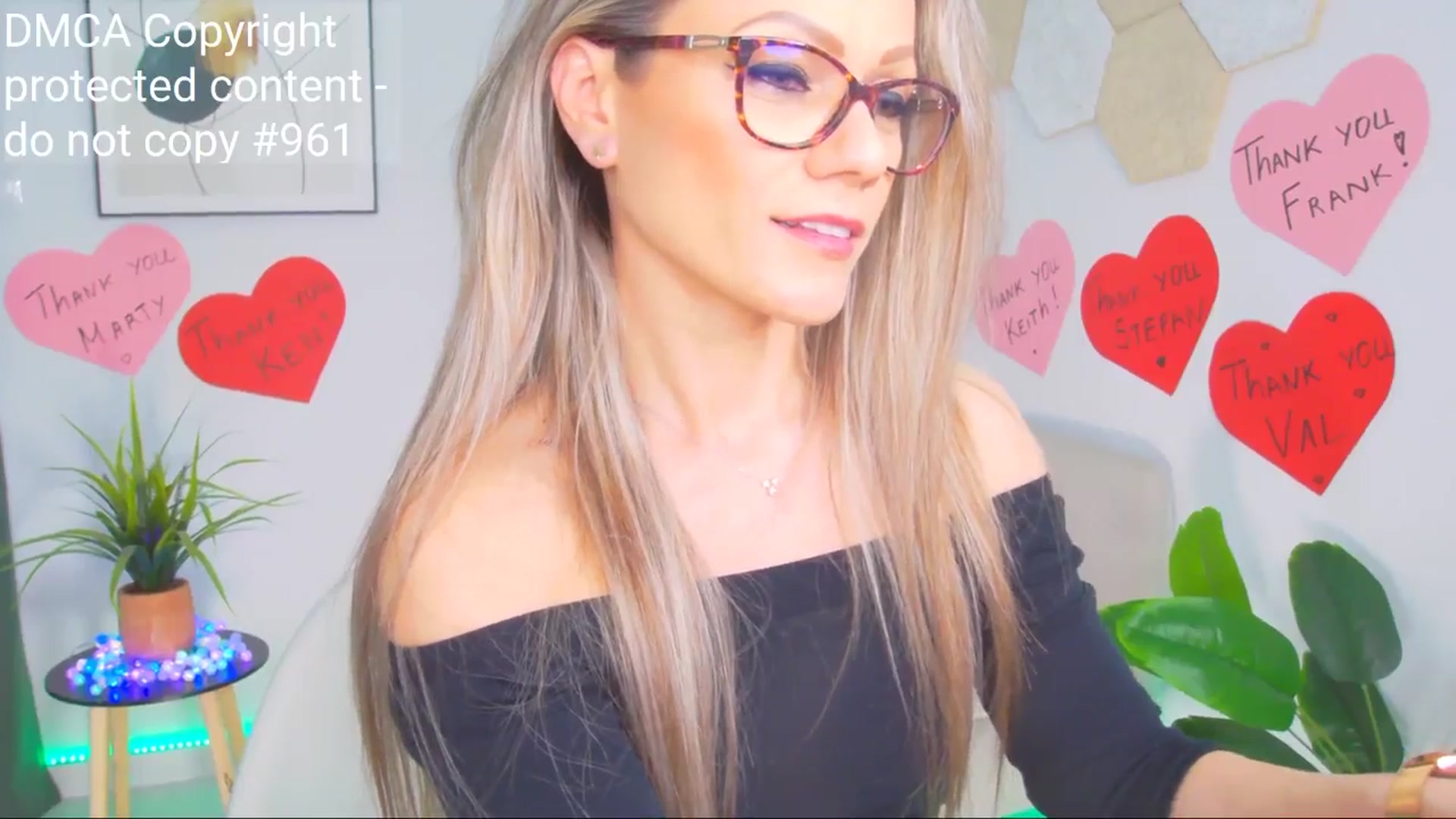 Gallery image thumbnail from Magic__Candy's myfreecams stream on, 04/26/2025, 10:13 image 15 of 20