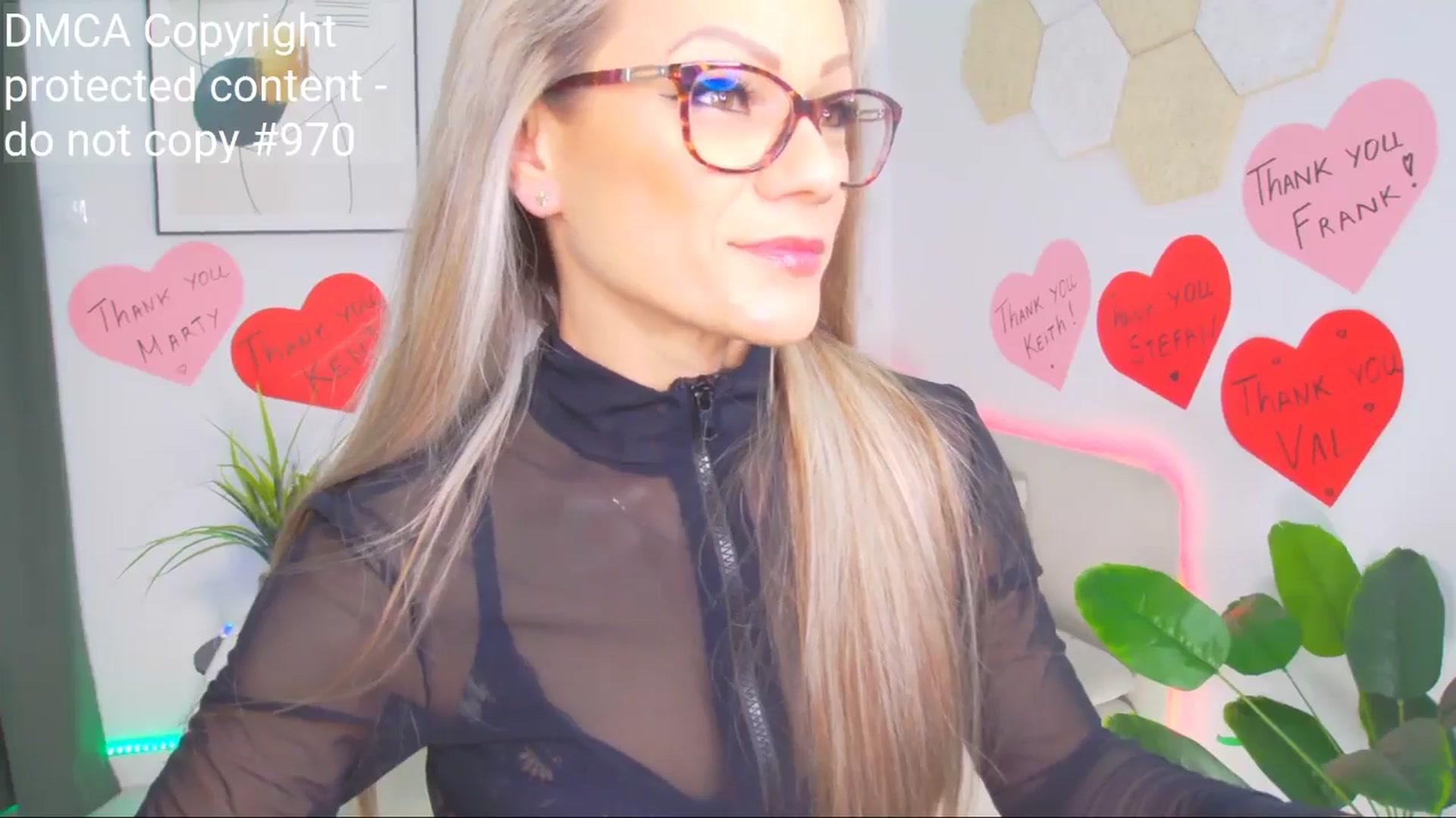 Gallery image thumbnail from Magic__Candy's myfreecams stream on, 04/26/2025, 22:19 image 16 of 20
