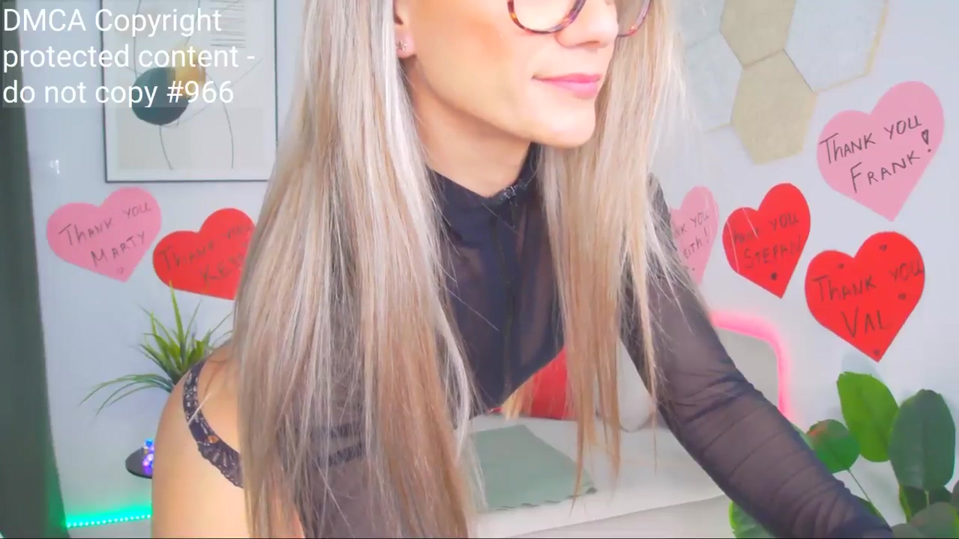 Gallery image thumbnail from Magic__Candy's myfreecams stream on, 04/26/2025, 23:19 image 14 of 20