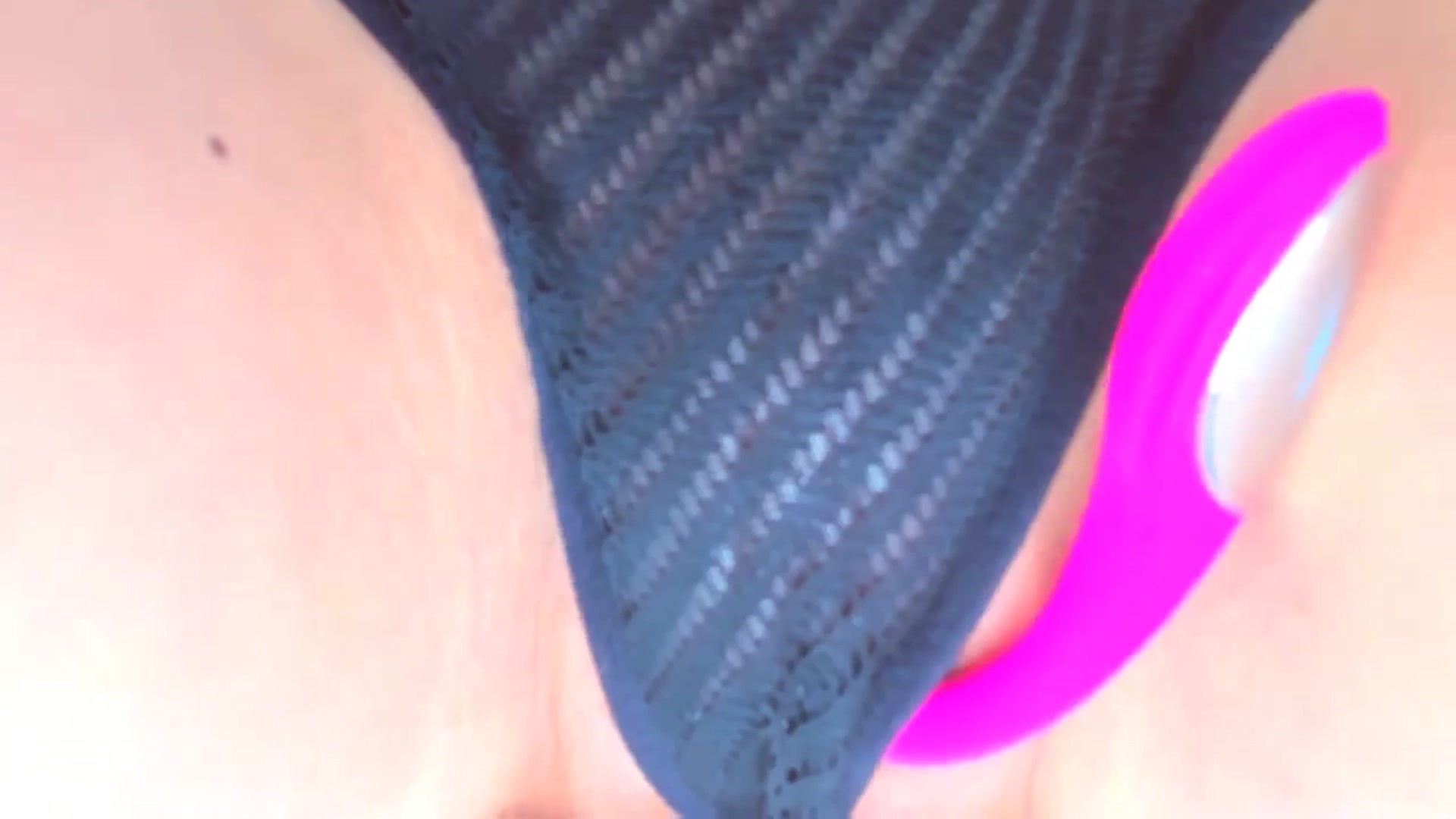 Gallery image thumbnail from Magic__Candy's myfreecams stream on, 05/14/2025, 03:06 image 7 of 20