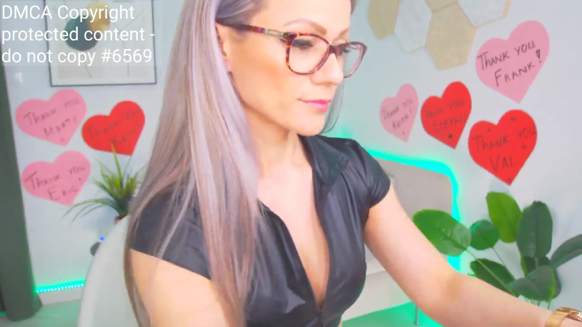Gallery image thumbnail from Magic__Candy's myfreecams stream on, 05/14/2025, 03:06 image 17 of 20