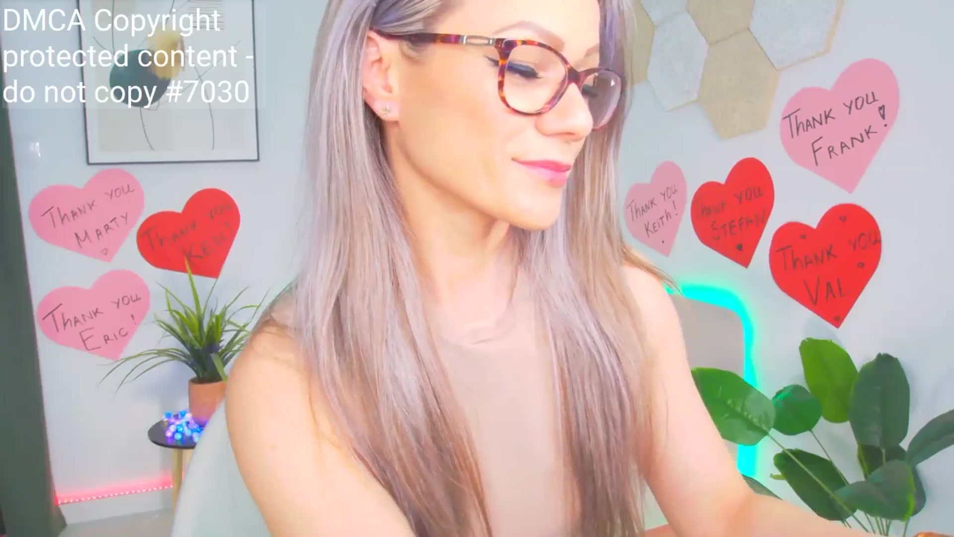 Gallery image thumbnail from Magic__Candy's myfreecams stream on, 05/17/2025, 02:28 image 3 of 20