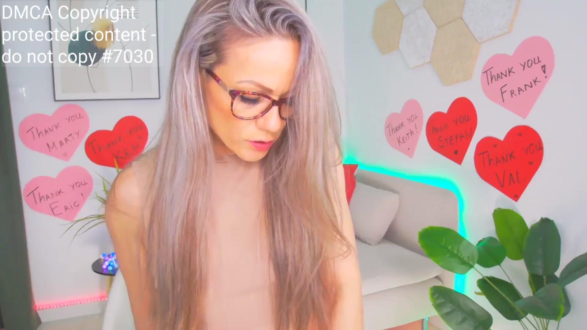 Gallery image thumbnail from Magic__Candy's myfreecams stream on, 05/17/2025, 02:28 image 6 of 20