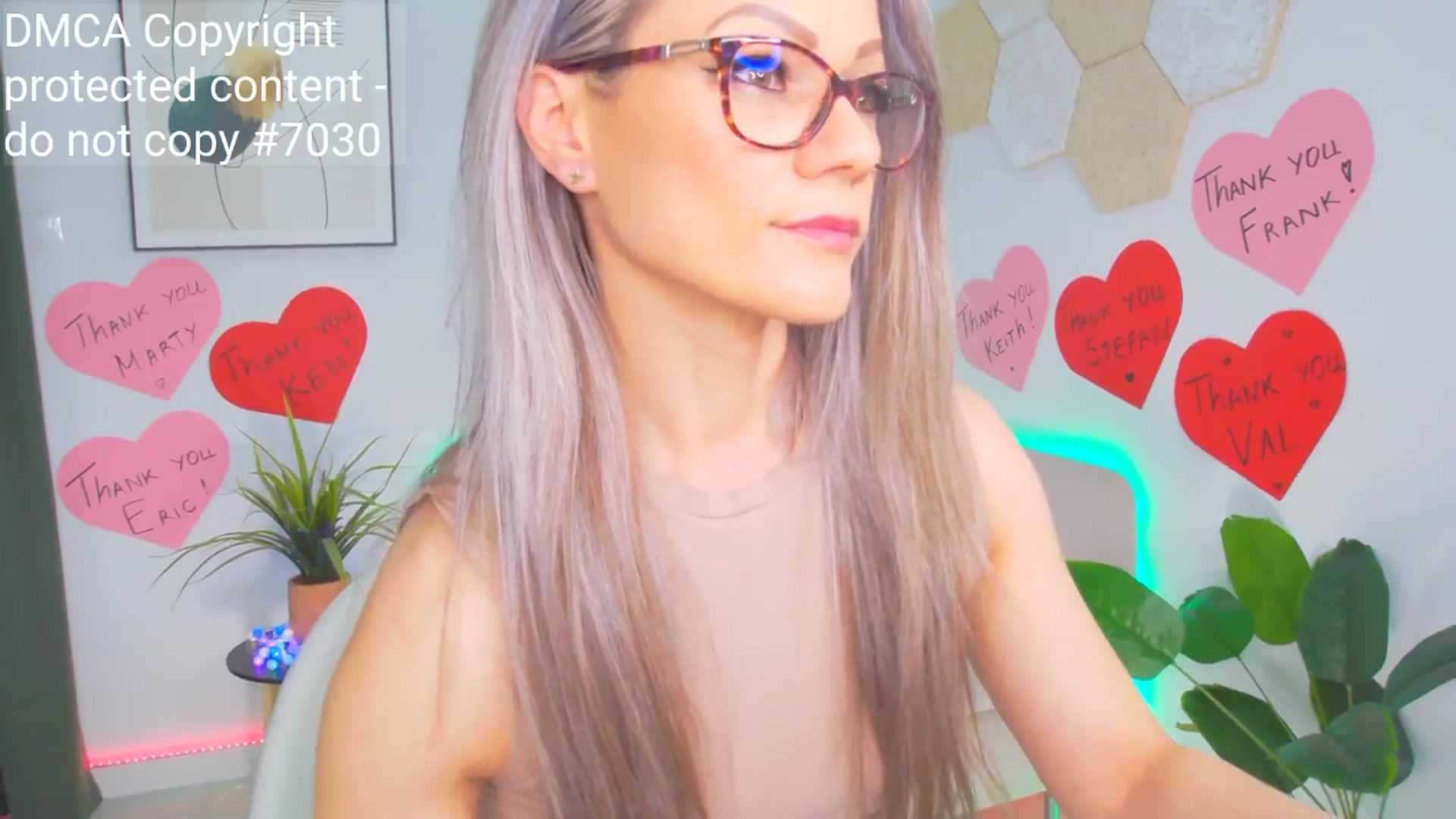 Gallery image thumbnail from Magic__Candy's myfreecams stream on, 05/17/2025, 02:28 image 2 of 20