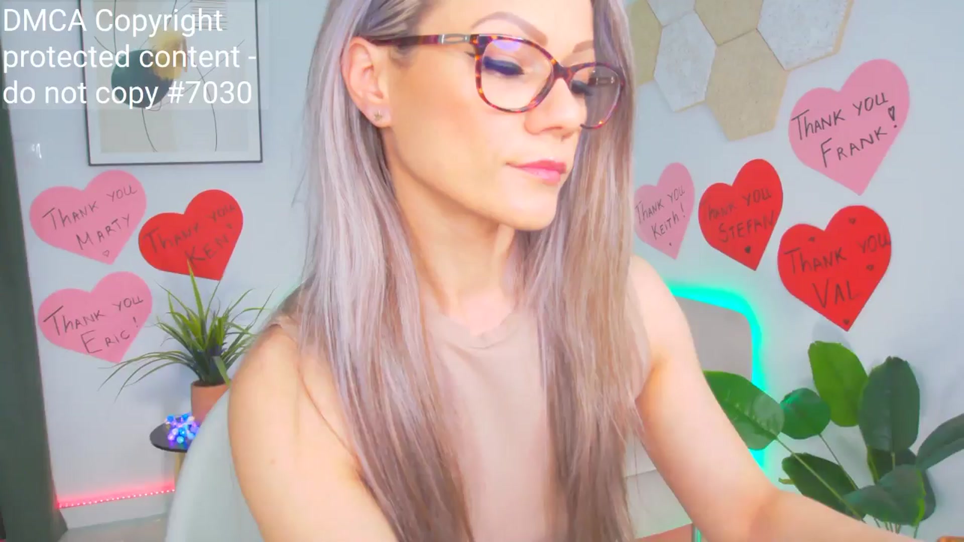 Gallery image thumbnail from Magic__Candy's myfreecams stream on, 05/17/2025, 02:28 image 1 of 20