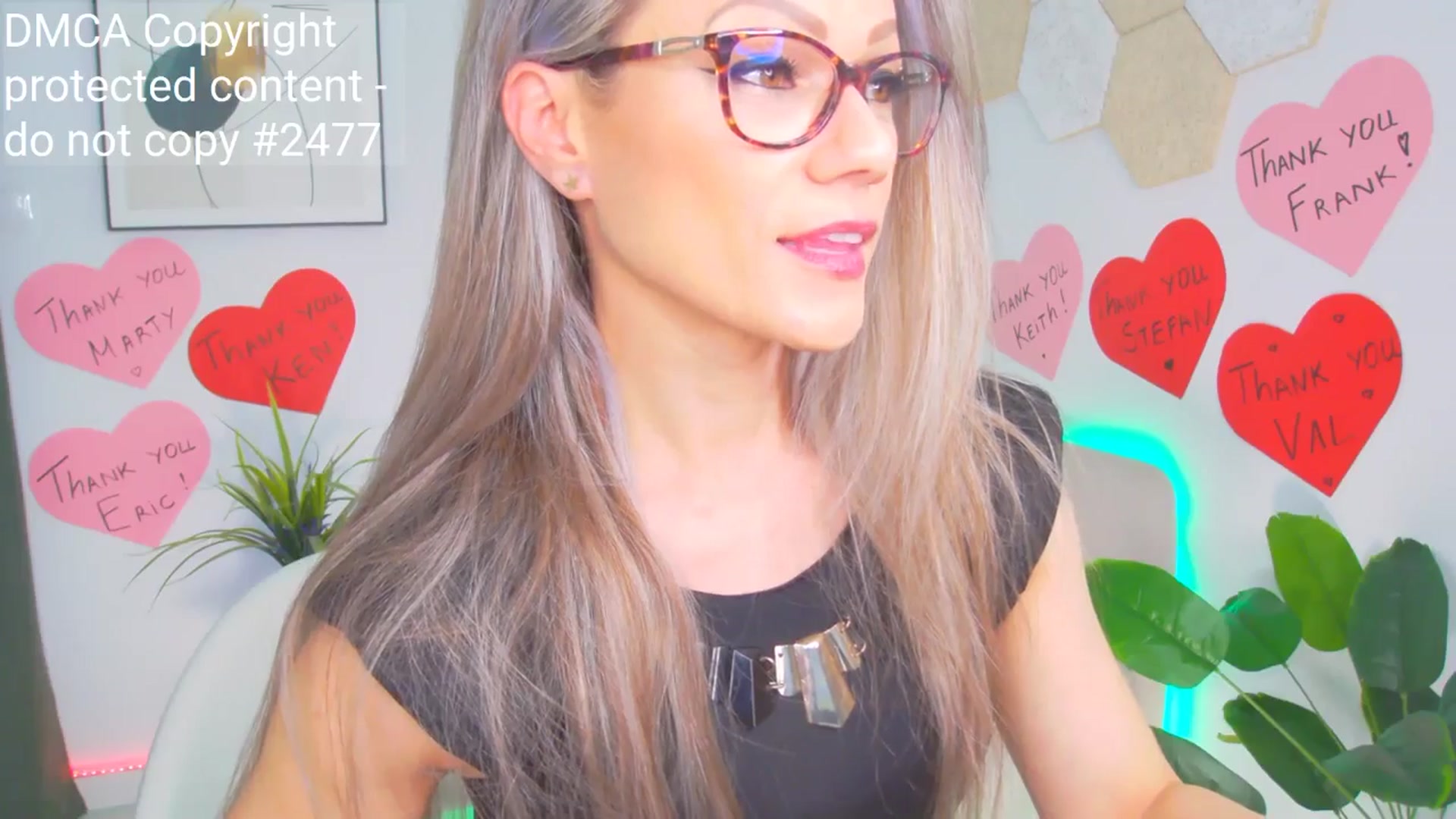 Gallery image thumbnail from Magic__Candy's myfreecams stream on, 05/18/2025, 02:56 image 4 of 20