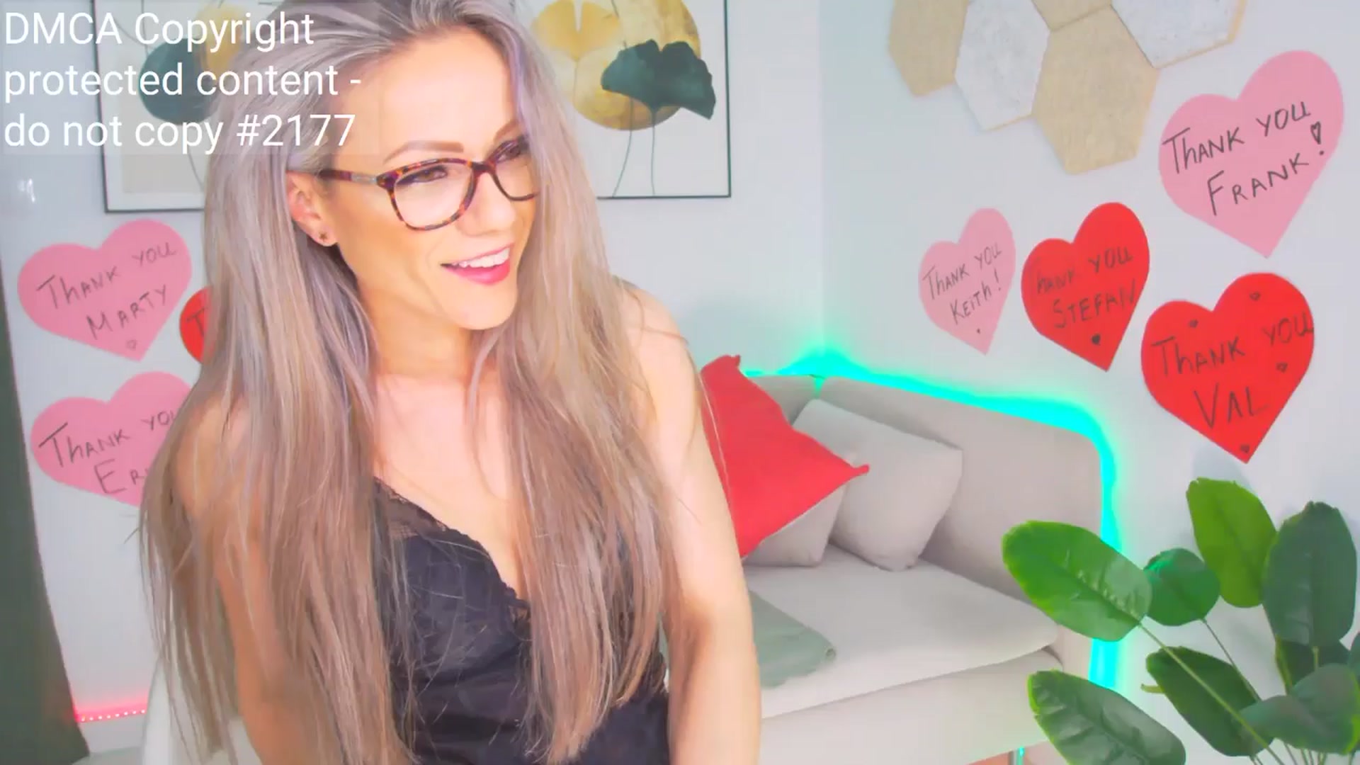 Gallery image thumbnail from Magic__Candy's myfreecams stream on, 05/19/2025, 02:22 image 18 of 20
