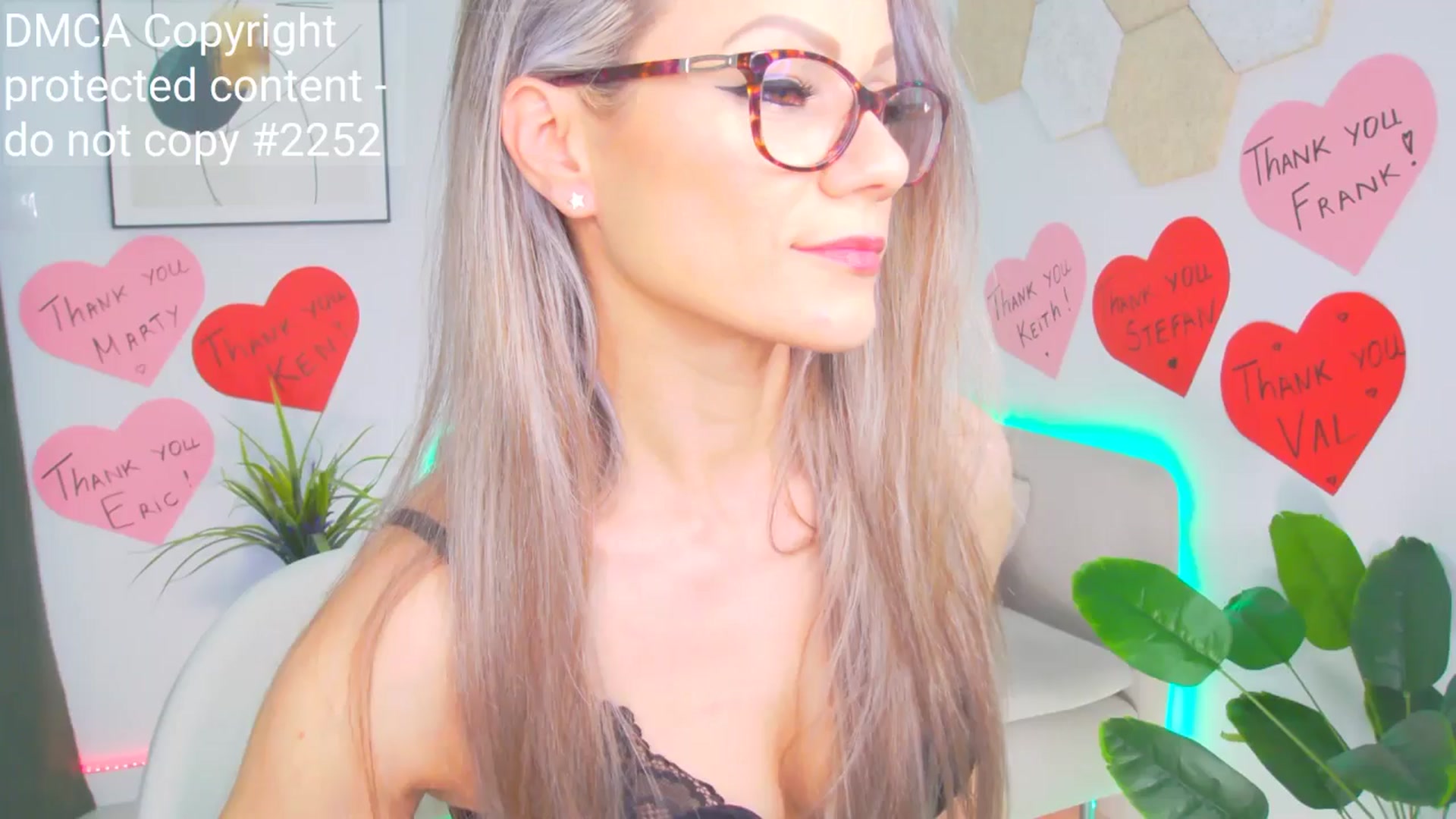 Gallery image thumbnail from Magic__Candy's myfreecams stream on, 05/19/2025, 02:22 image 8 of 20