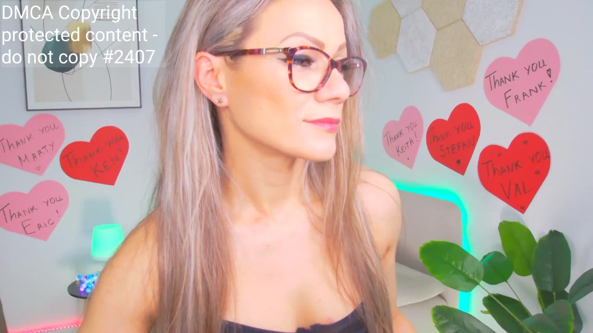 Gallery image thumbnail from Magic__Candy's myfreecams stream on, 05/25/2025, 03:57 image 5 of 20