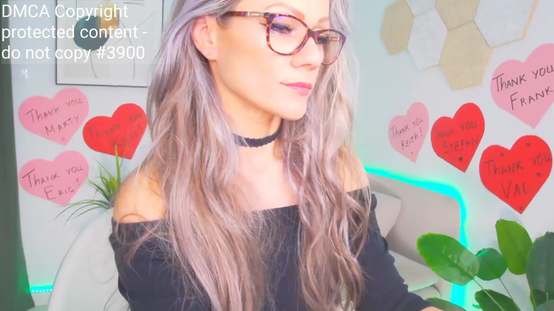 Gallery image thumbnail from Magic__Candy's myfreecams stream on, 06/09/2025, 23:33 image 6 of 20