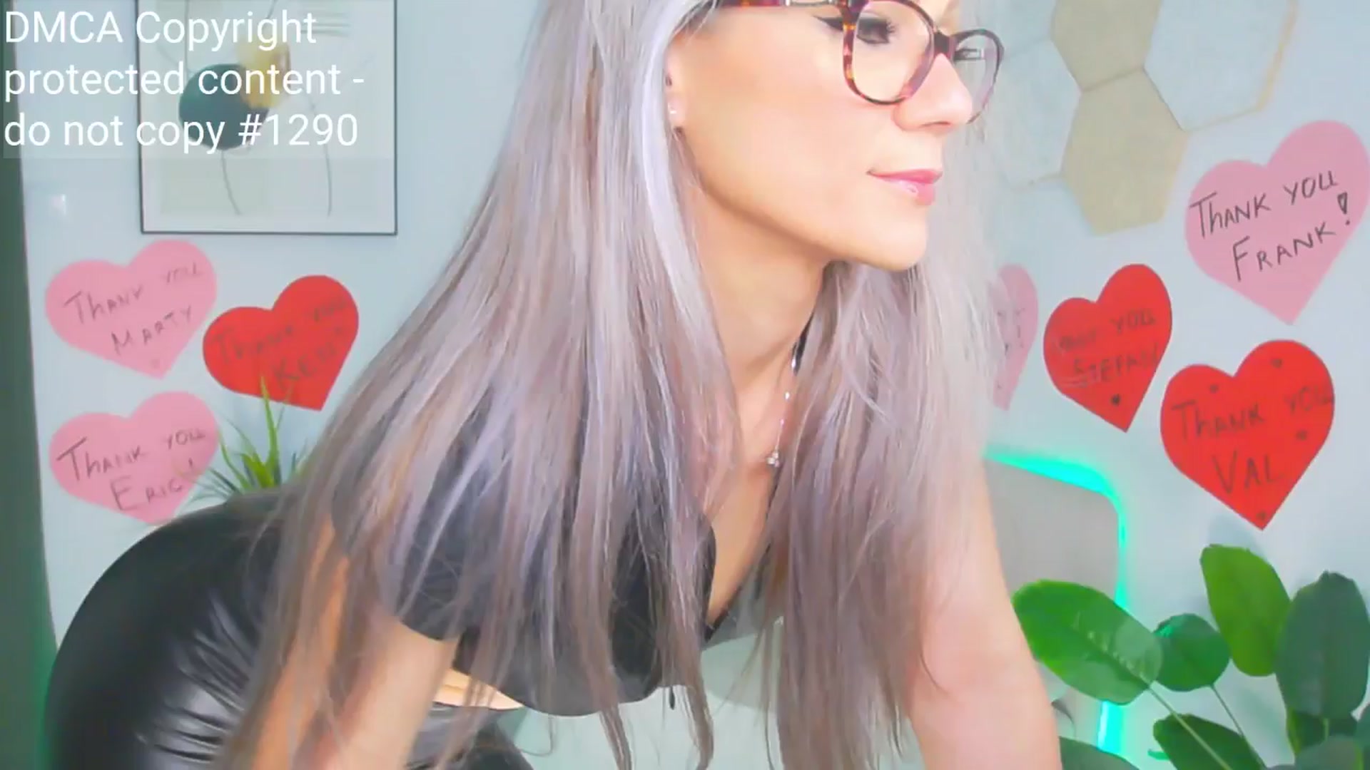 Gallery image thumbnail from Magic__Candy's myfreecams stream on, 06/22/2025, 17:19 image 15 of 20