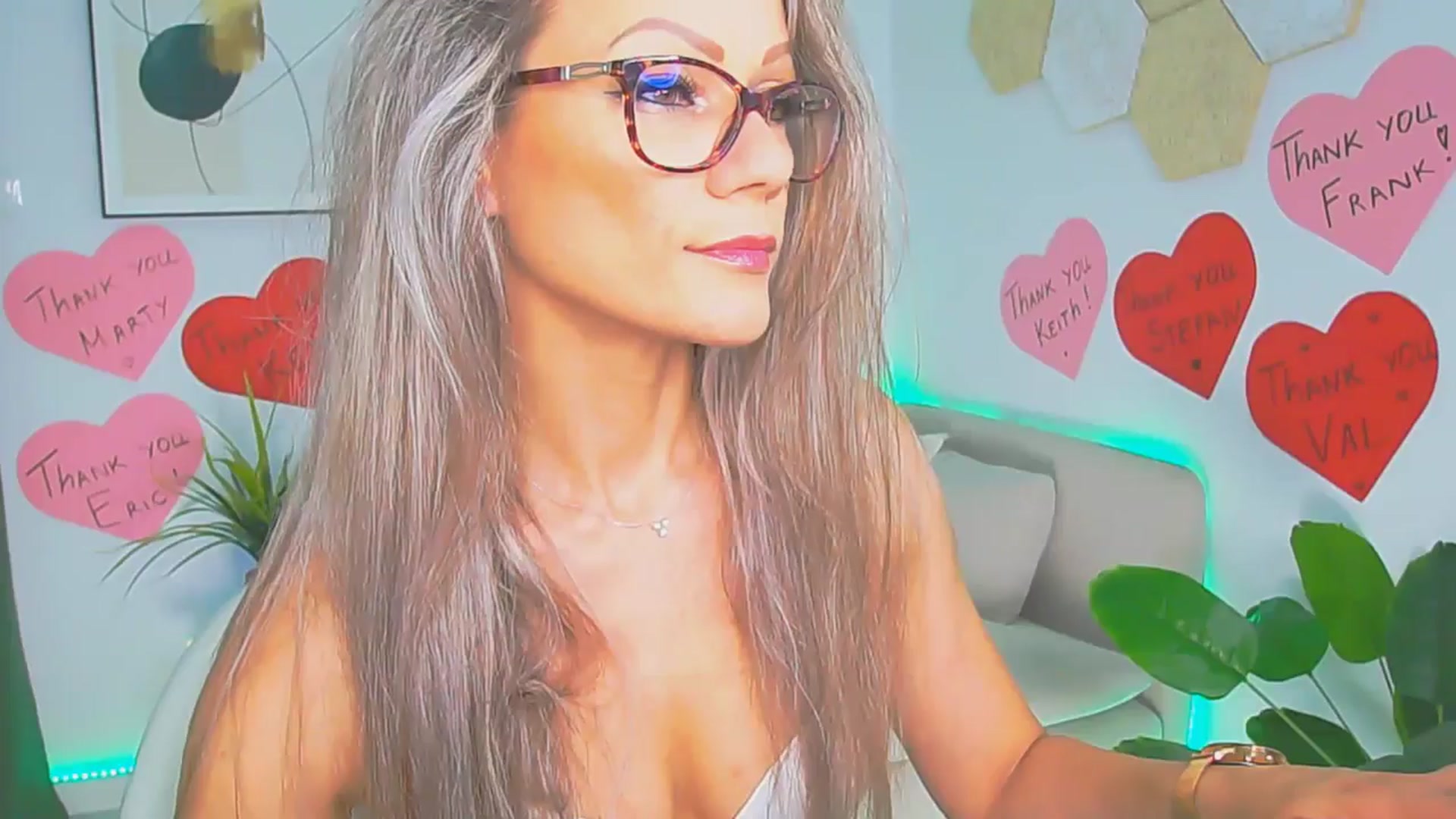 Gallery image thumbnail from Magic__Candy's myfreecams stream on, 07/16/2025, 03:42 image 9 of 20