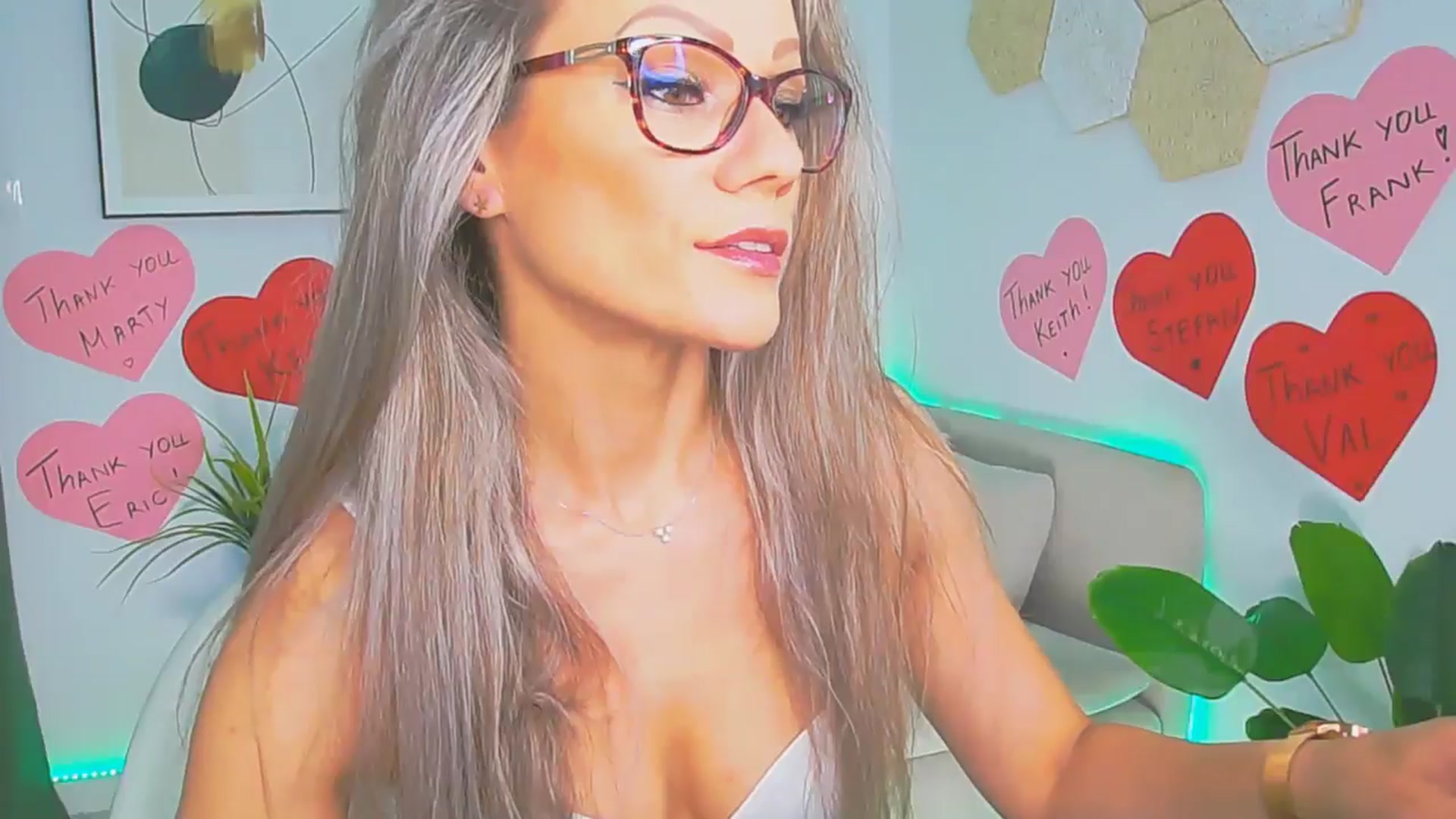 Gallery image thumbnail from Magic__Candy's myfreecams stream on, 07/16/2025, 03:42 image 5 of 20
