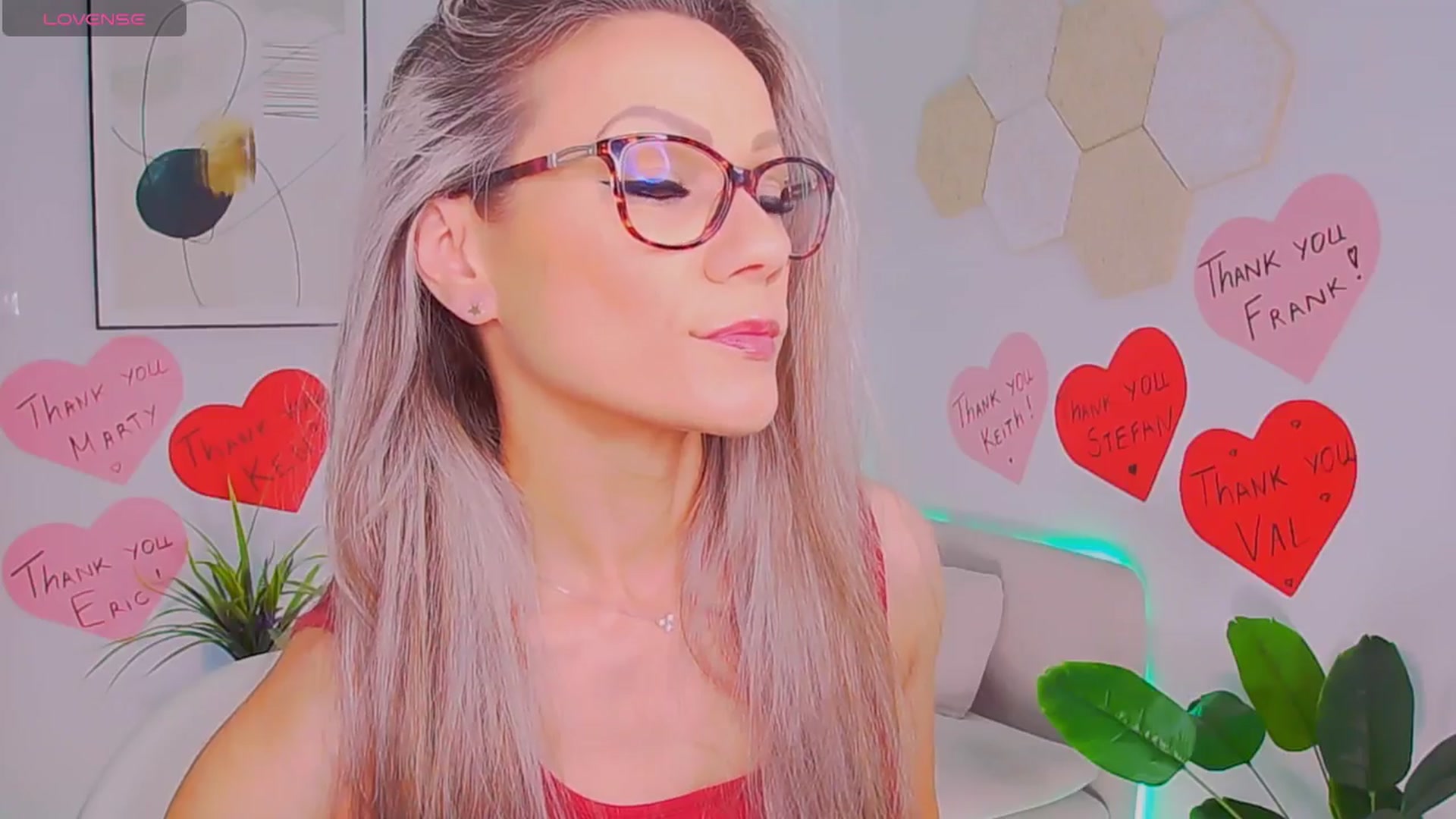 Gallery image thumbnail from Magic__Candy's myfreecams stream on, 07/19/2025, 01:33 image 15 of 20