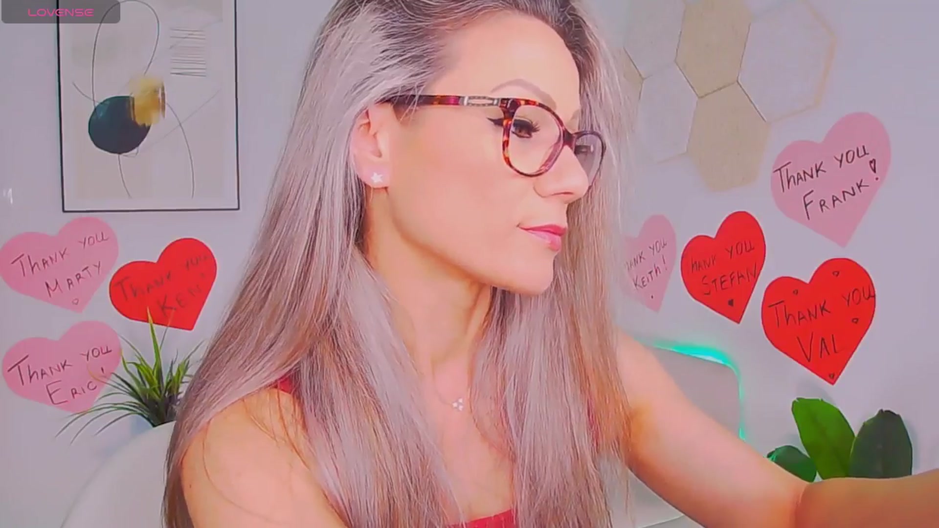 Gallery image thumbnail from Magic__Candy's myfreecams stream on, 07/19/2025, 01:33 image 12 of 20