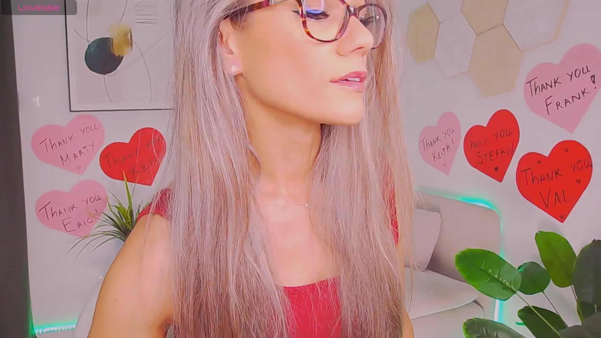 Gallery image thumbnail from Magic__Candy's myfreecams stream on, 07/19/2025, 02:30 image 17 of 20