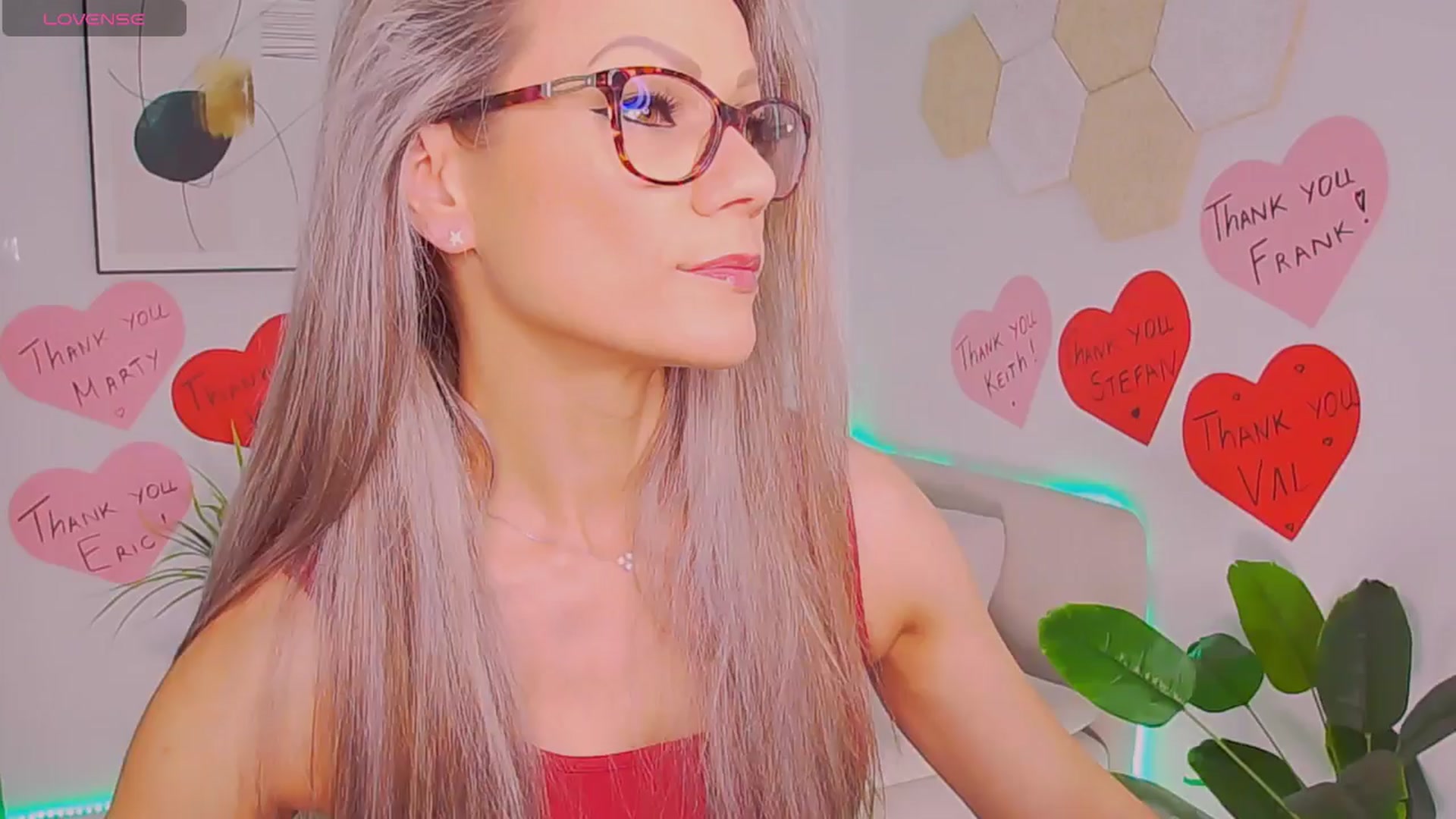 Gallery image thumbnail from Magic__Candy's myfreecams stream on, 07/19/2025, 02:30 image 2 of 20