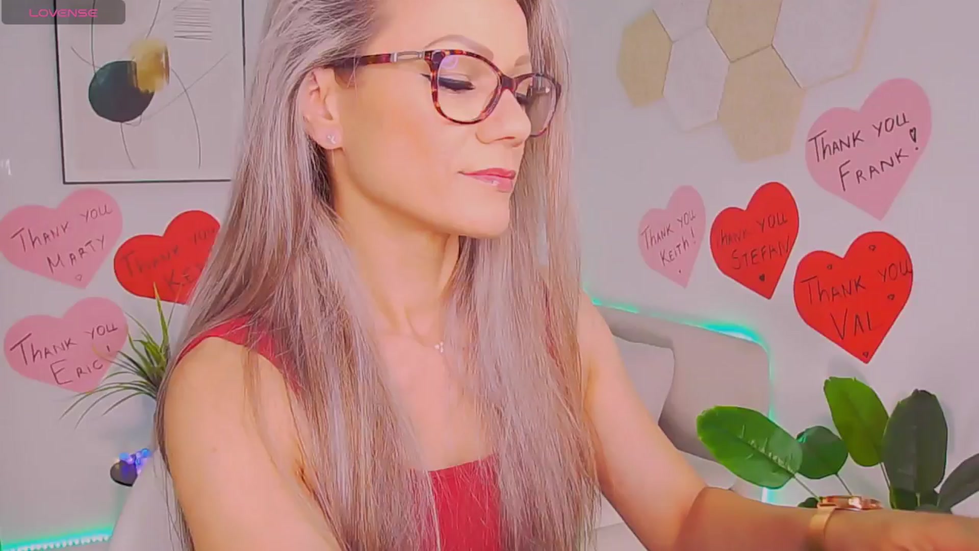 Gallery image thumbnail from Magic__Candy's myfreecams stream on, 07/19/2025, 02:30 image 1 of 20