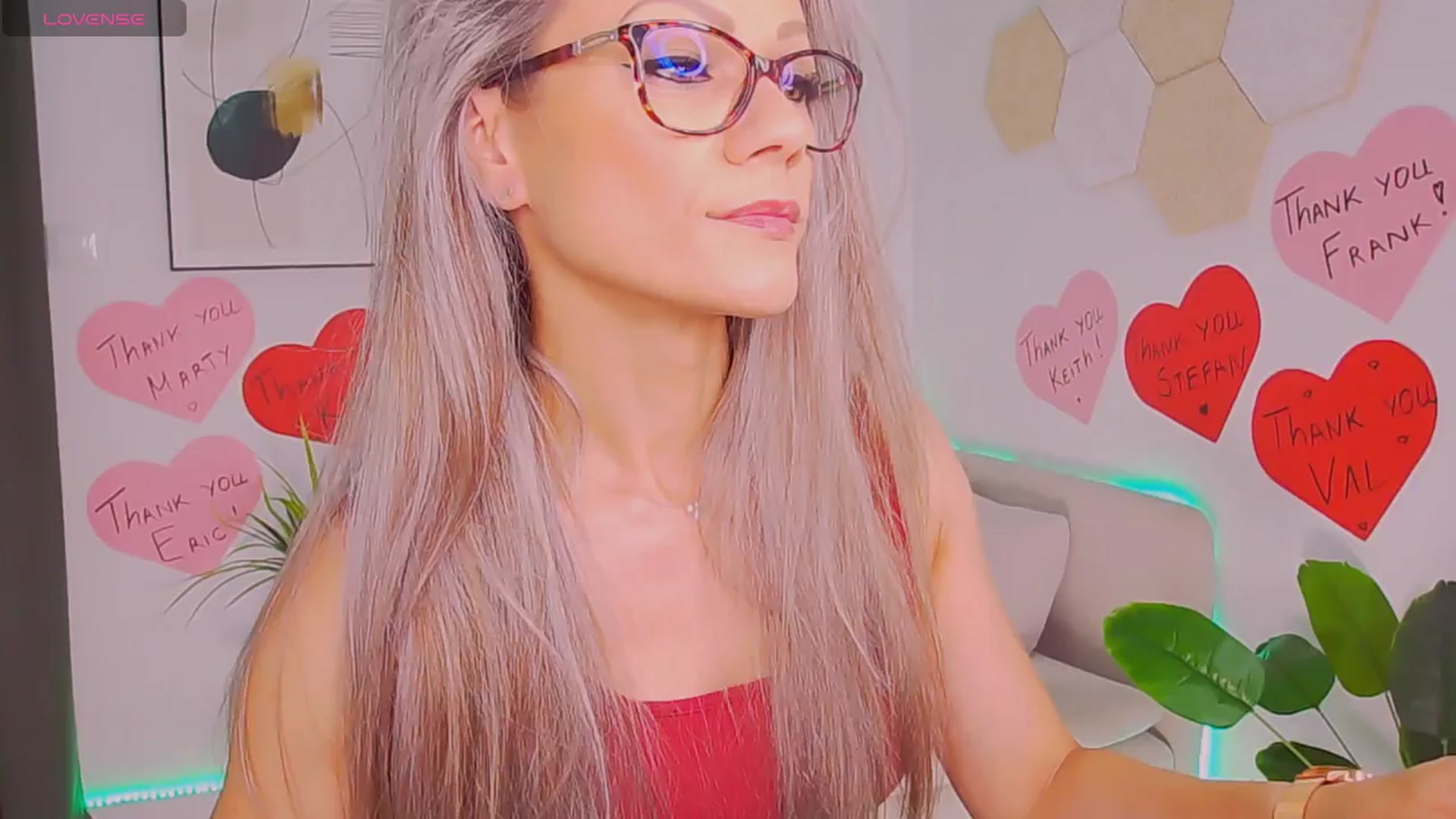 Gallery image thumbnail from Magic__Candy's myfreecams stream on, 07/19/2025, 02:30 image 6 of 20