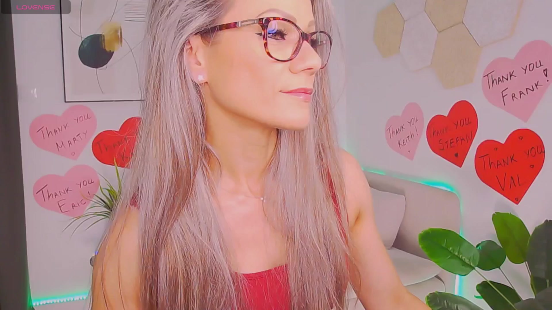Gallery image thumbnail from Magic__Candy's myfreecams stream on, 07/19/2025, 02:30 image 7 of 20