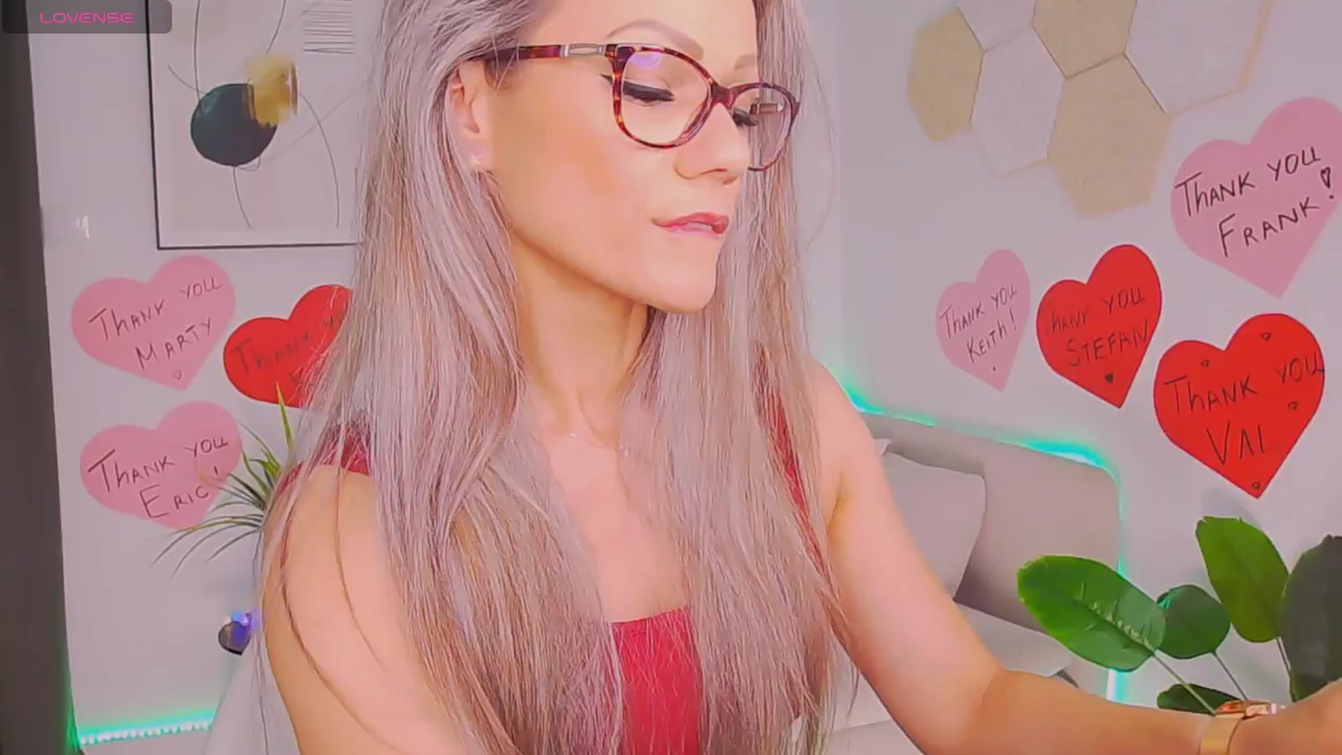 Gallery image thumbnail from Magic__Candy's myfreecams stream on, 07/19/2025, 02:30 image 8 of 20
