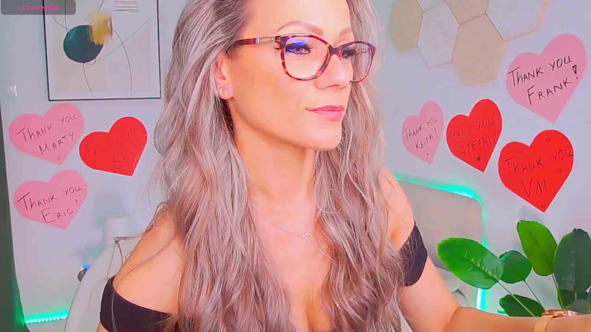 Gallery image thumbnail from Magic__Candy's myfreecams stream on, 07/20/2025, 24:09 image 1 of 20
