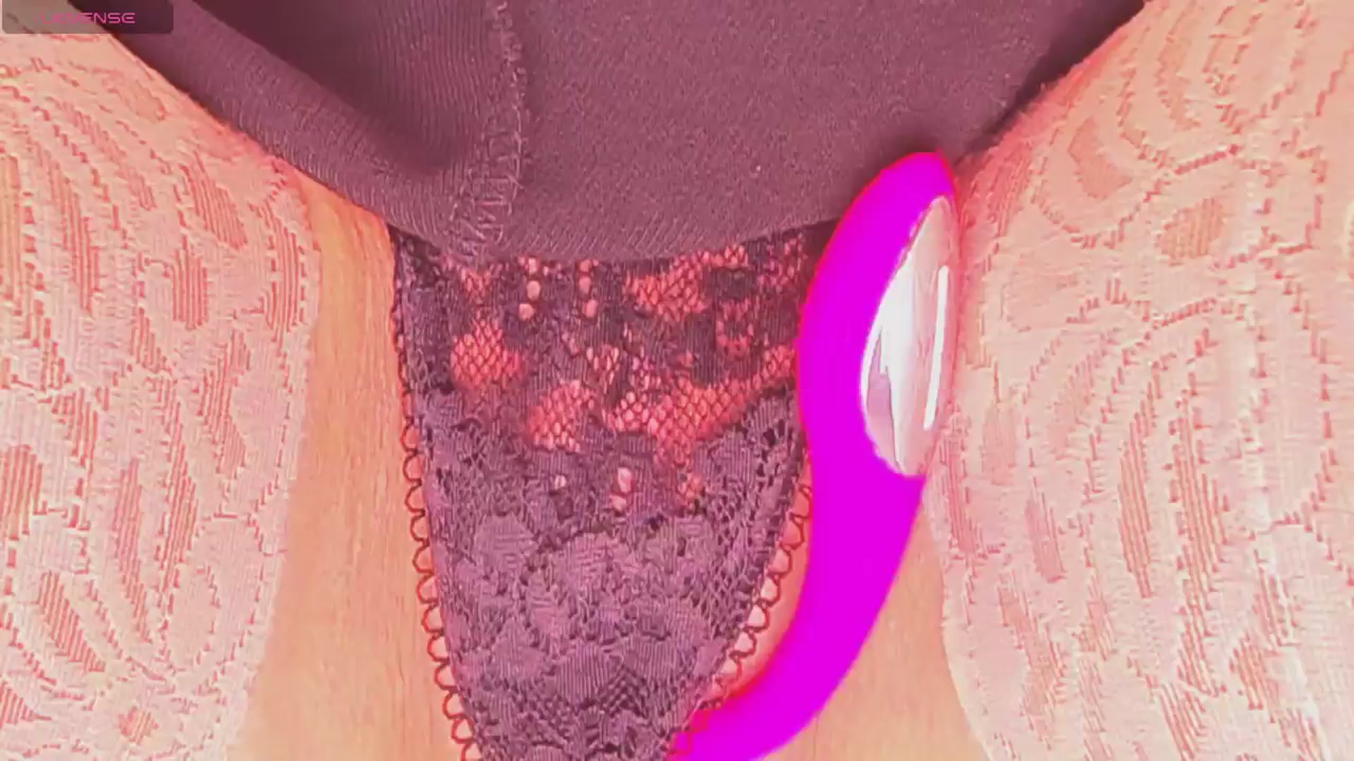 Gallery image thumbnail from Magic__Candy's myfreecams stream on, 07/20/2025, 24:09 image 11 of 20