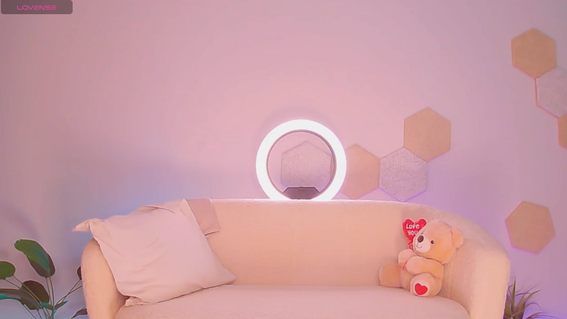 Gallery image thumbnail from Magic__Candy's myfreecams stream on, 11/09/2025, 24:43 image 19 of 20