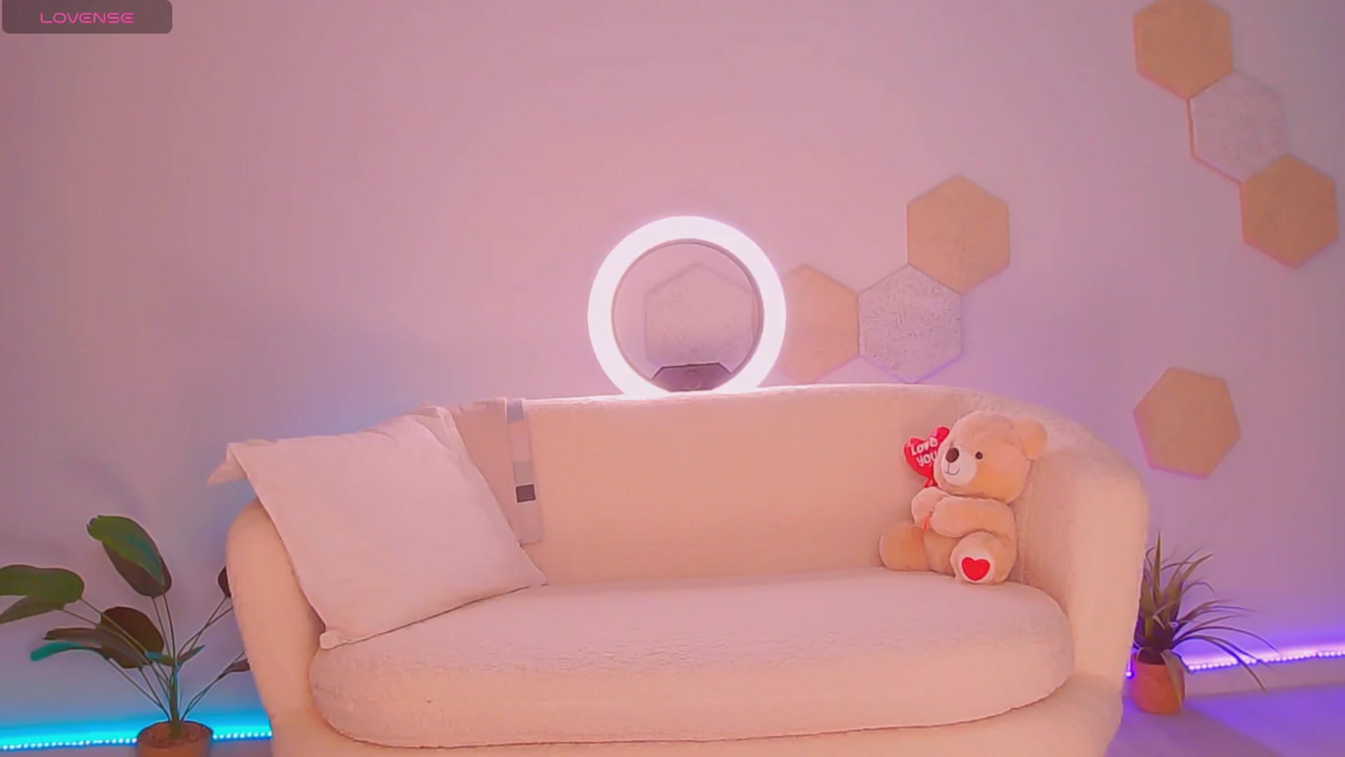 Gallery image thumbnail from Magic__Candy's myfreecams stream on, 11/13/2025, 02:55 image 7 of 20