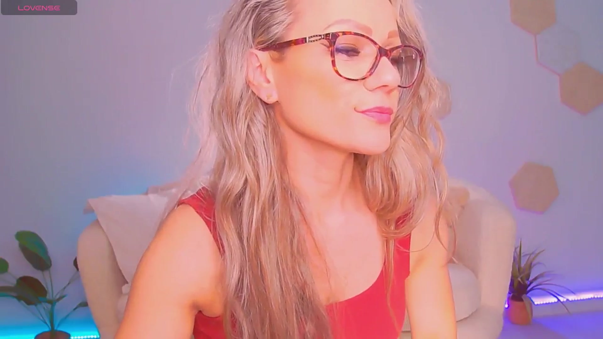 Gallery image thumbnail from Magic__Candy's myfreecams stream on, 11/16/2025, 03:15 image 12 of 20