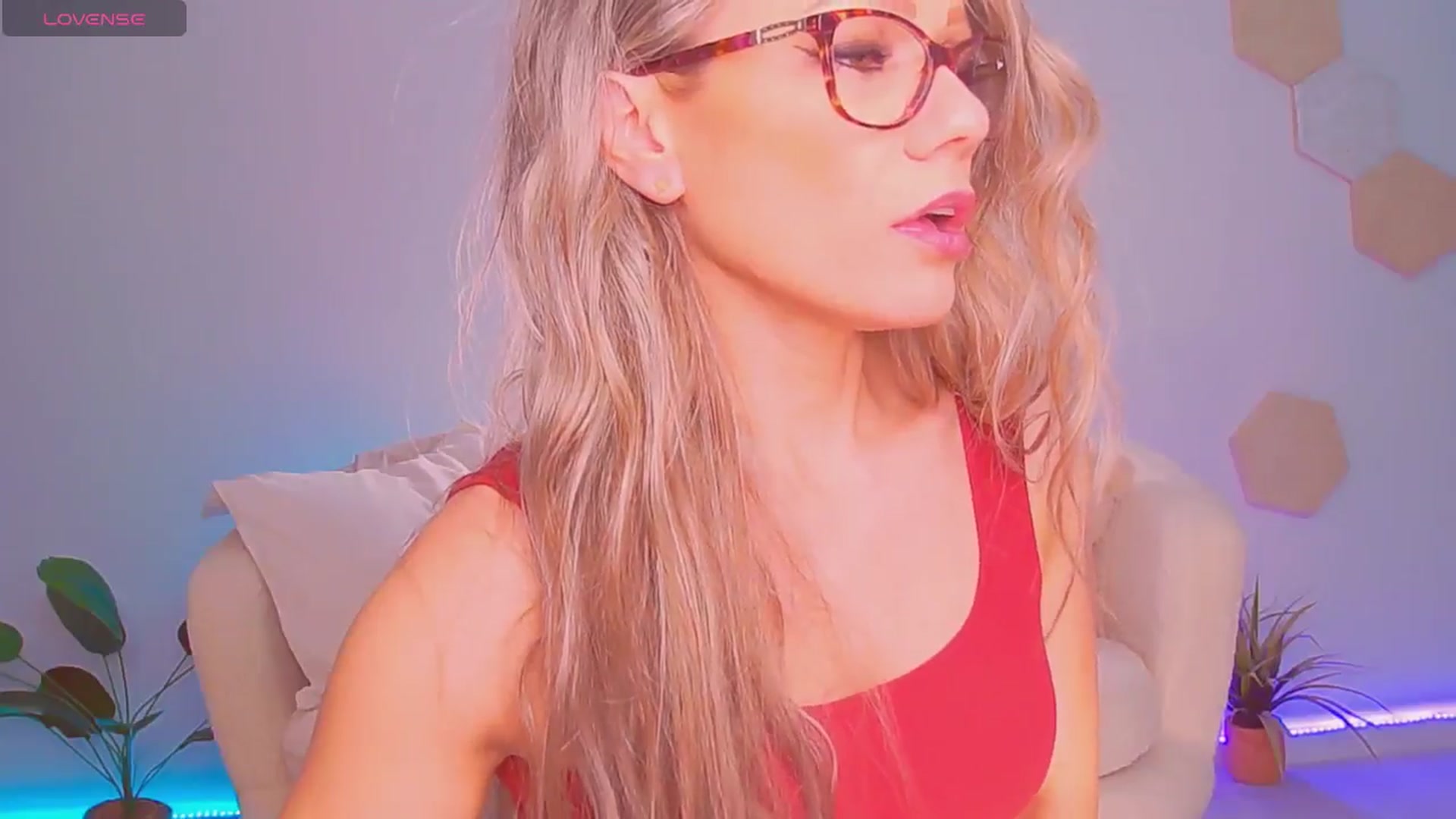 Gallery image thumbnail from Magic__Candy's myfreecams stream on, 11/16/2025, 03:15 image 8 of 20
