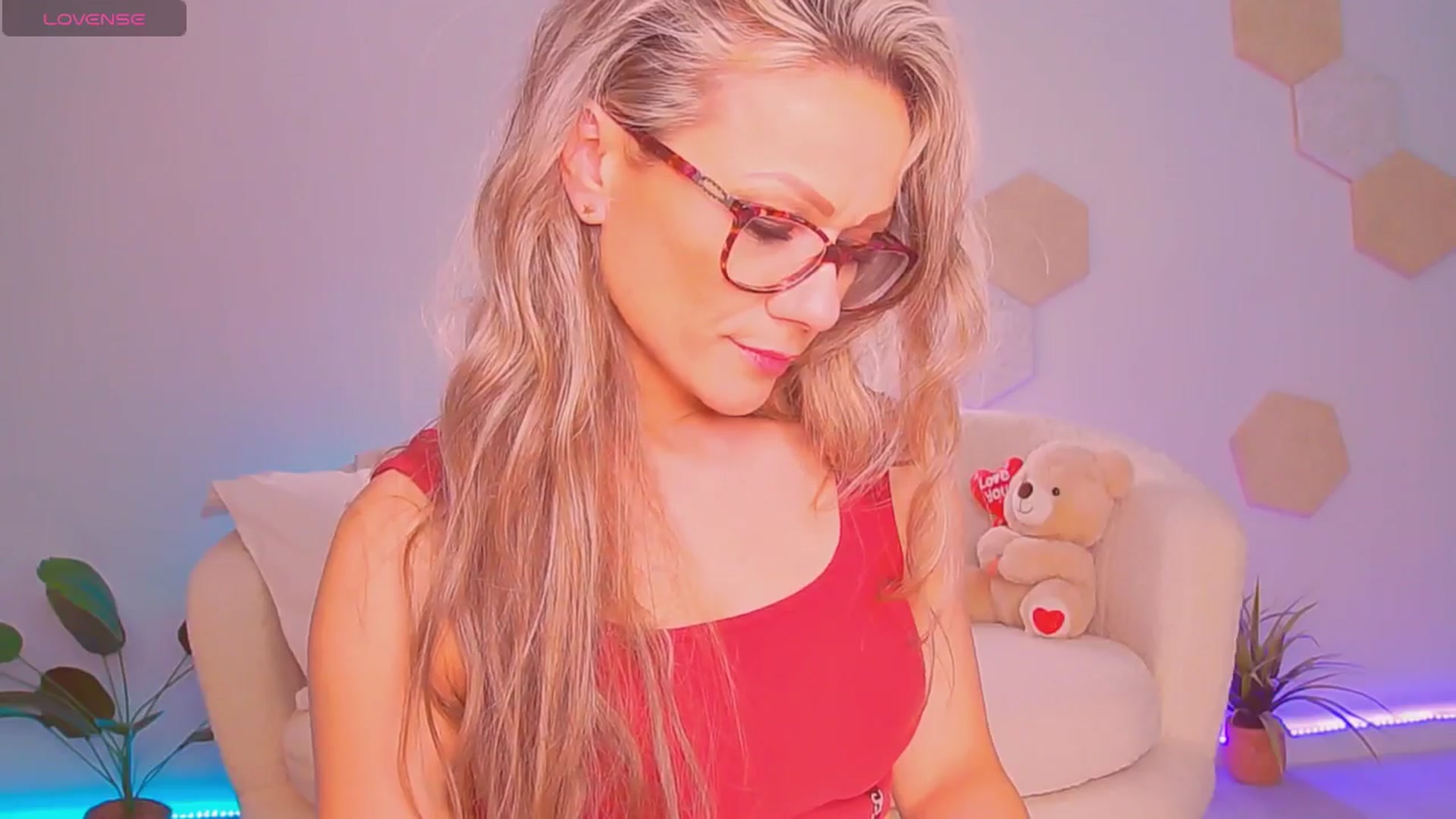 Gallery image thumbnail from Magic__Candy's myfreecams stream on, 11/16/2025, 03:15 image 4 of 20