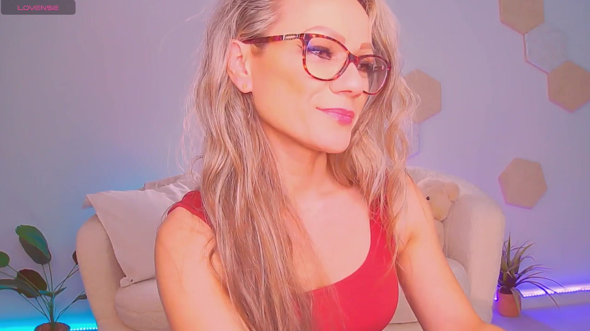 Gallery image thumbnail from Magic__Candy's myfreecams stream on, 11/16/2025, 03:15 image 7 of 20